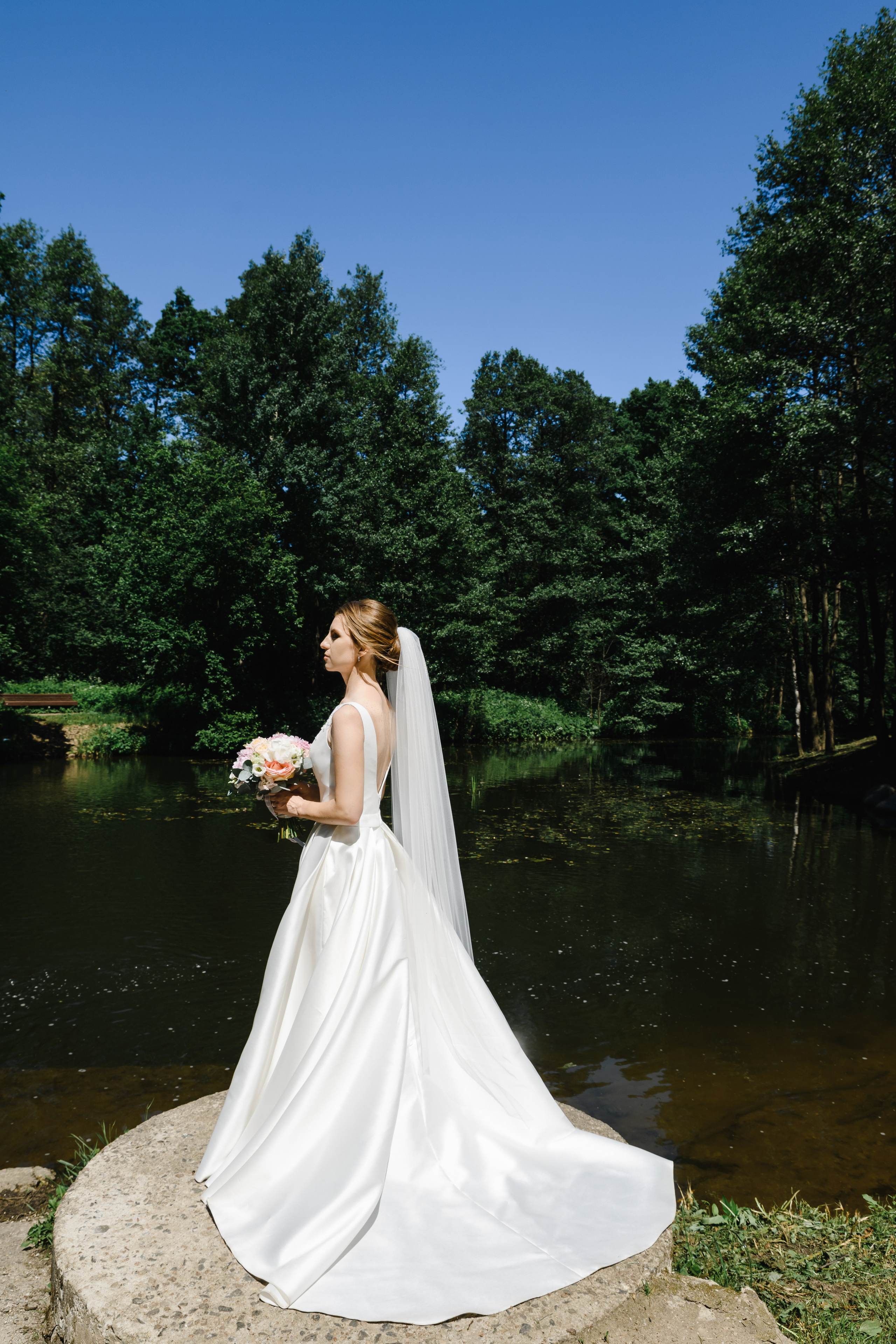 Топ открытых локаций Минска для свадебной прогулки. Свадебный и портретный фотограф в Минске Наташа Каракулова