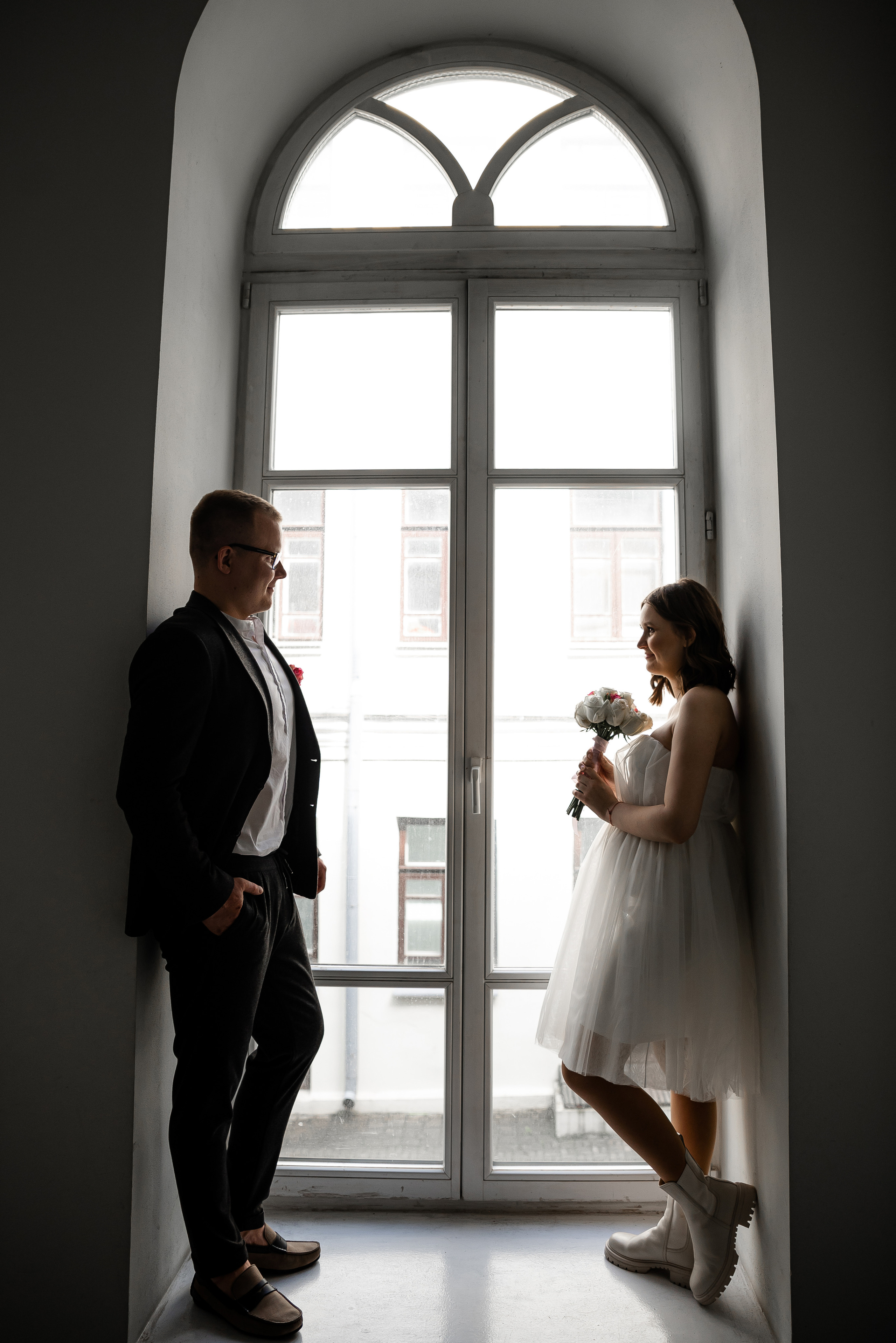 Топ локаций Минска для свадебной прогулки в дождь. Свадебный и портретный фотограф в Минске Наташа Каракулова