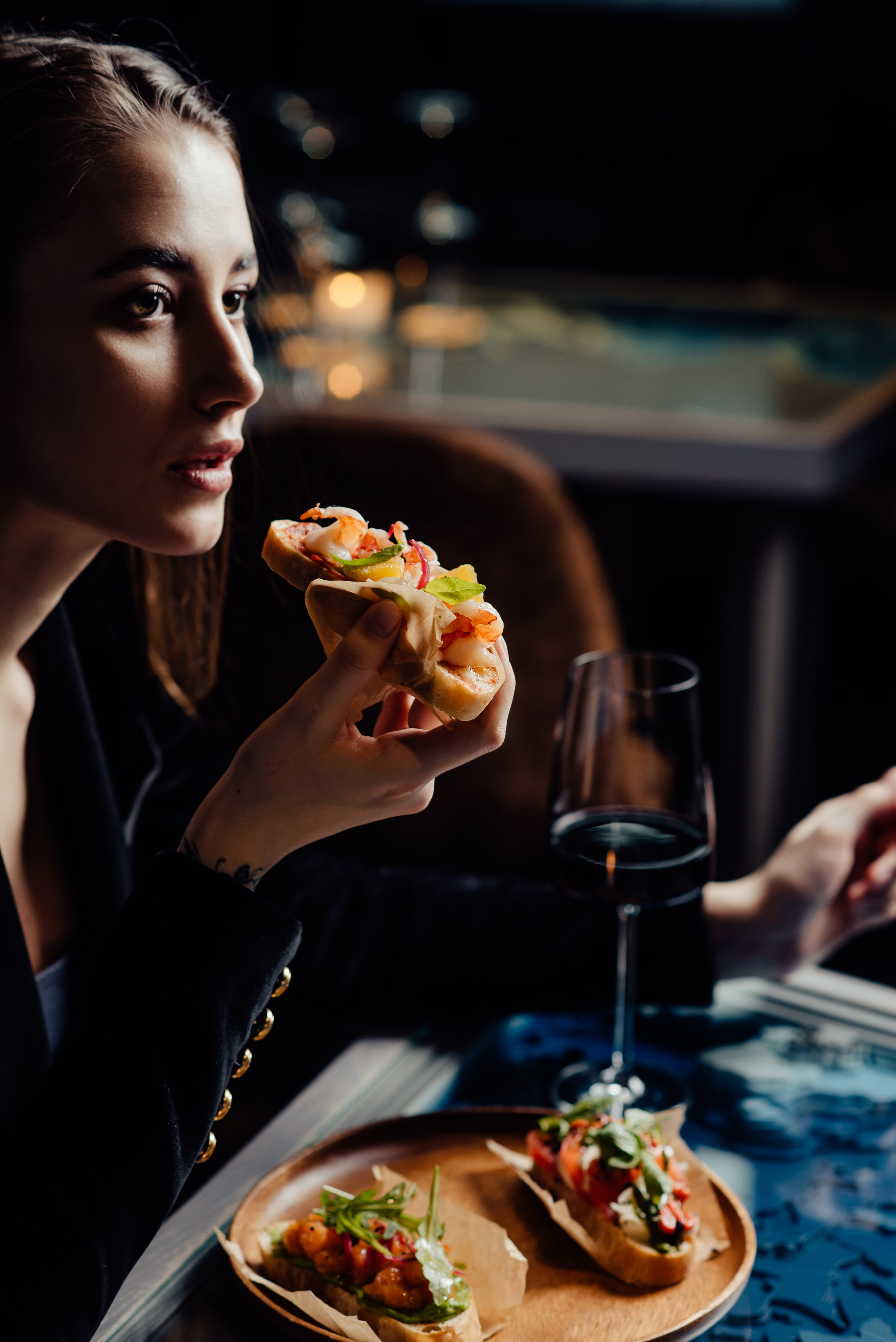 Фуд-фотограф и фуд-стилист в Санкт-Петербурге Алексей Юстин