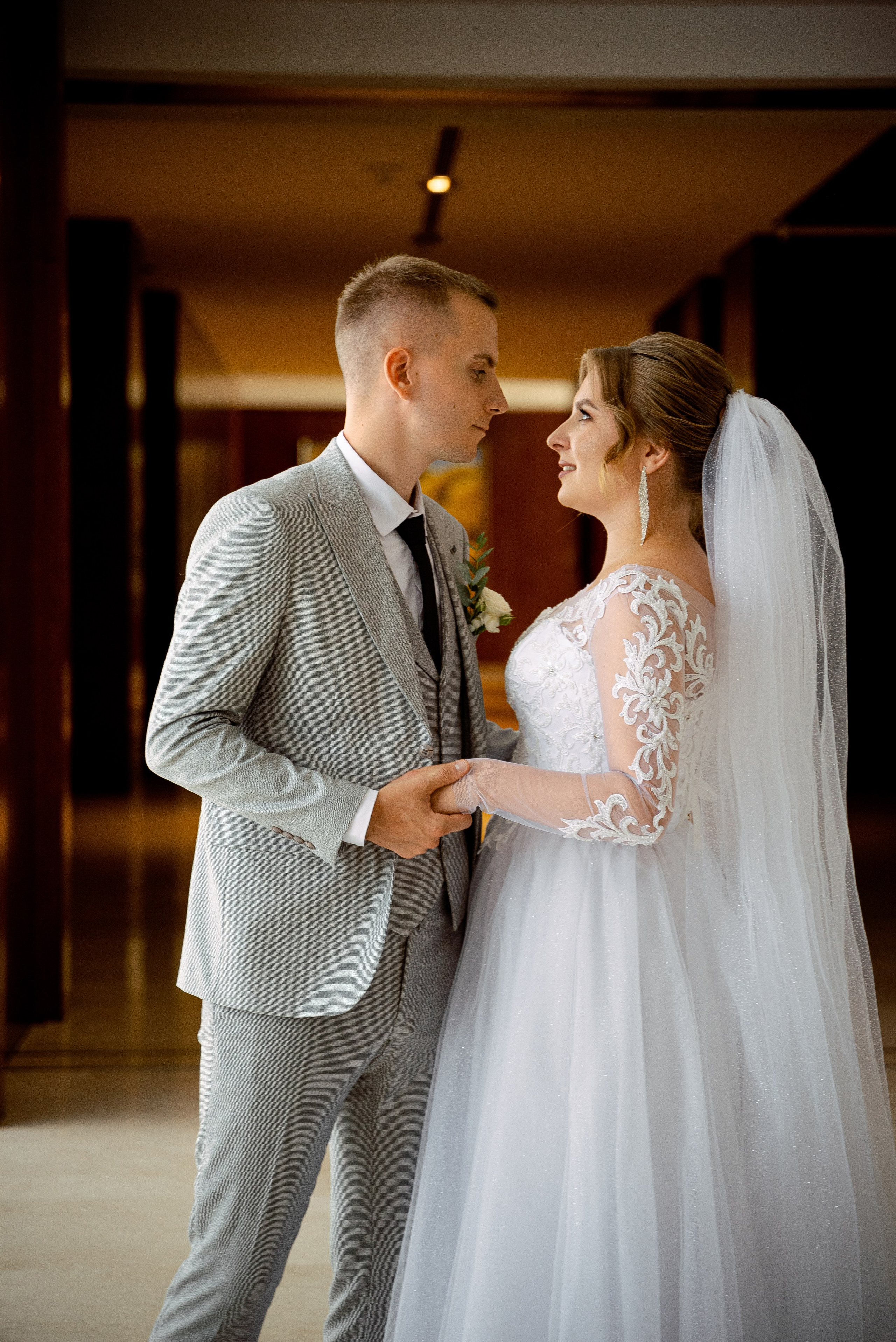 Топ локаций Минска для свадебной прогулки в дождь. Свадебный и портретный фотограф в Минске Наташа Каракулова