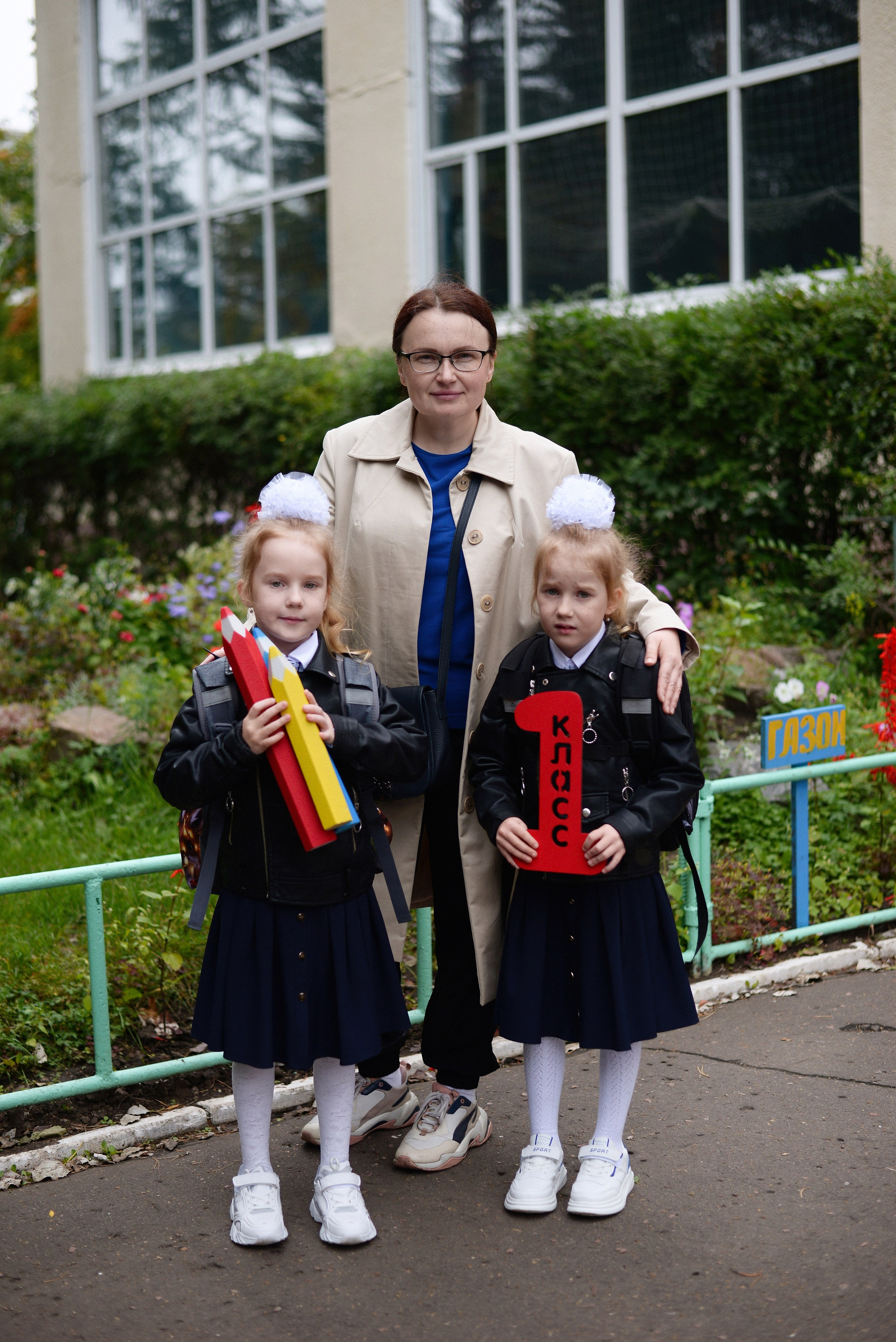 1 СЕНТЯБРЯ. Выпускные альбомы | Фотограф новорожденных в Омске Софья Стафеева