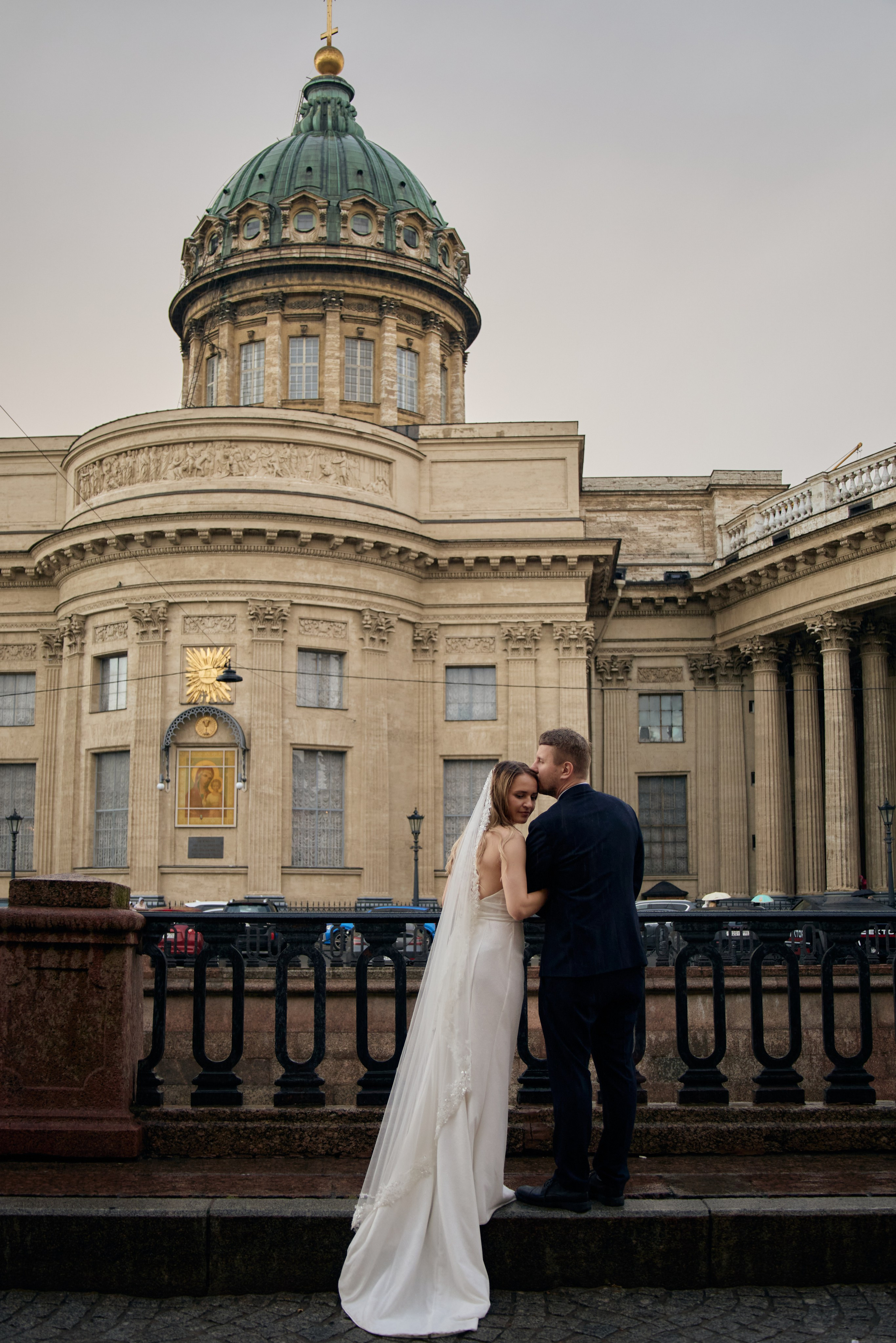 Свадебный фотограф Санкт-Петербург - детали свадебного дня, кольца и букет невесты