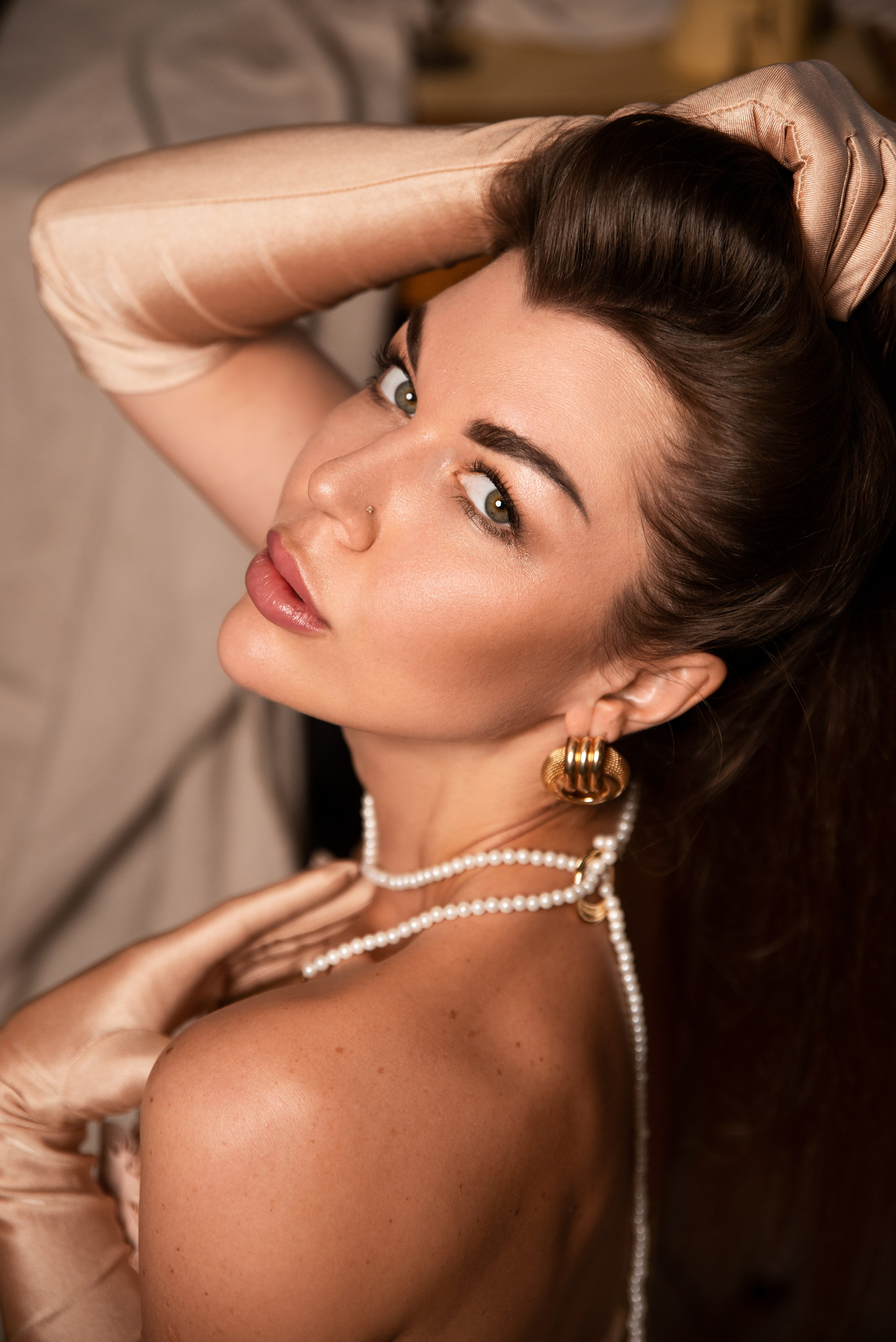 Как профессиональная фотосессия в Москве изменит ваше восприятие себя. Арт фотограф в Москве Леонид Маркачев. Женский портрет, будуар, фэшн, арт-ню