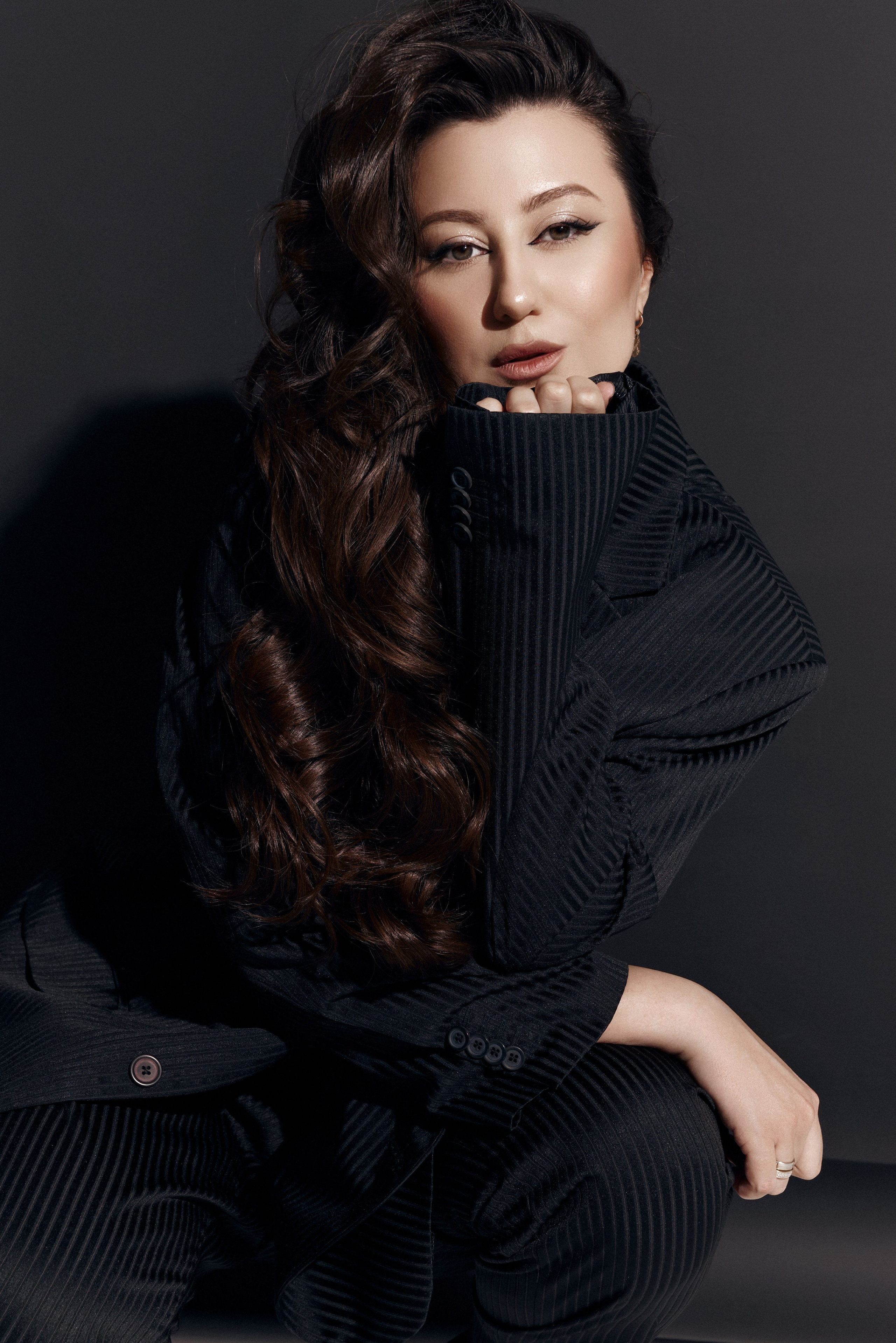 Контакты. Фотограф Донецк Симкович София