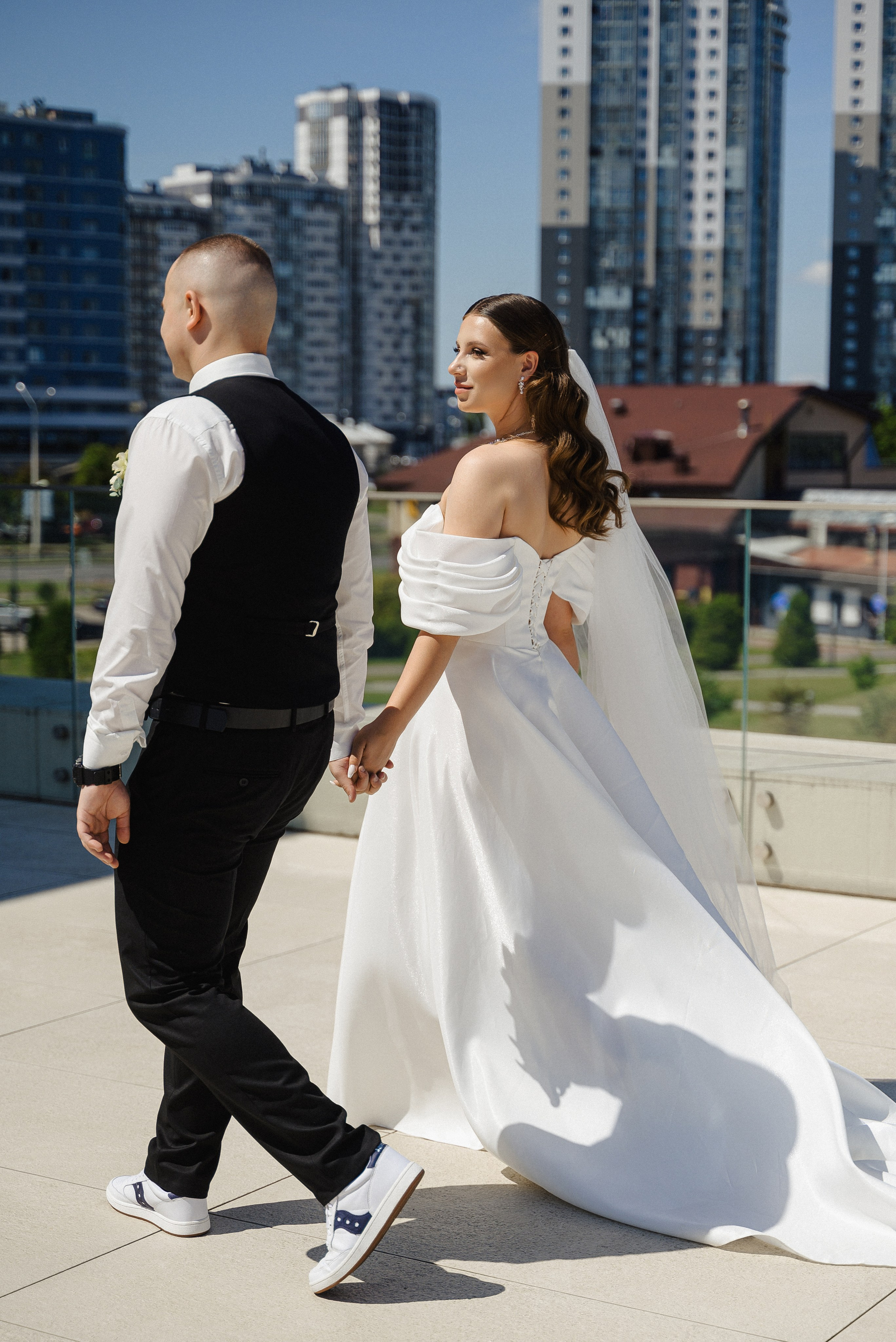 Топ открытых локаций Минска для свадебной прогулки. Свадебный и портретный фотограф в Минске Наташа Каракулова