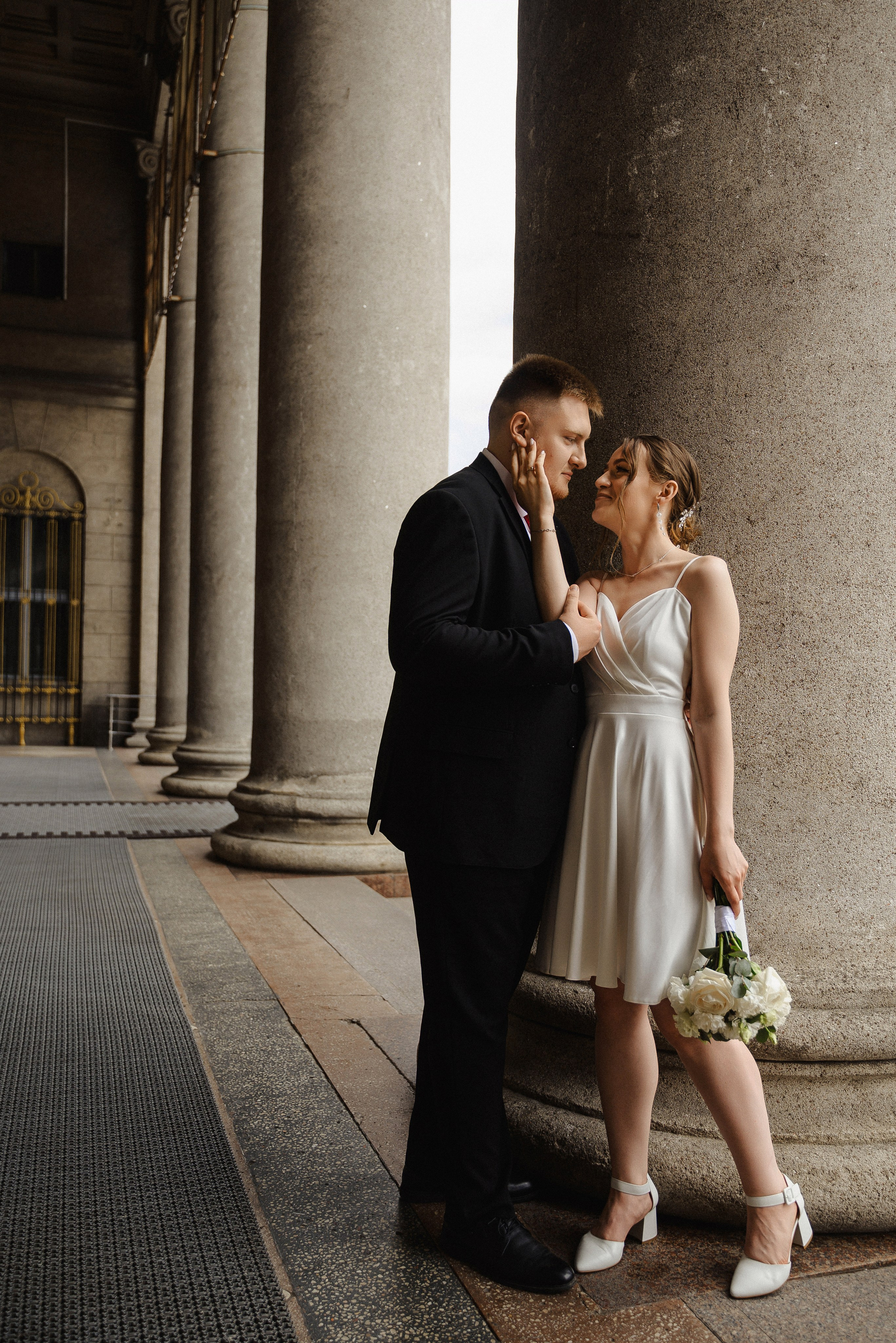 Топ локаций Минска для свадебной прогулки в дождь. Свадебный и портретный фотограф в Минске Наташа Каракулова