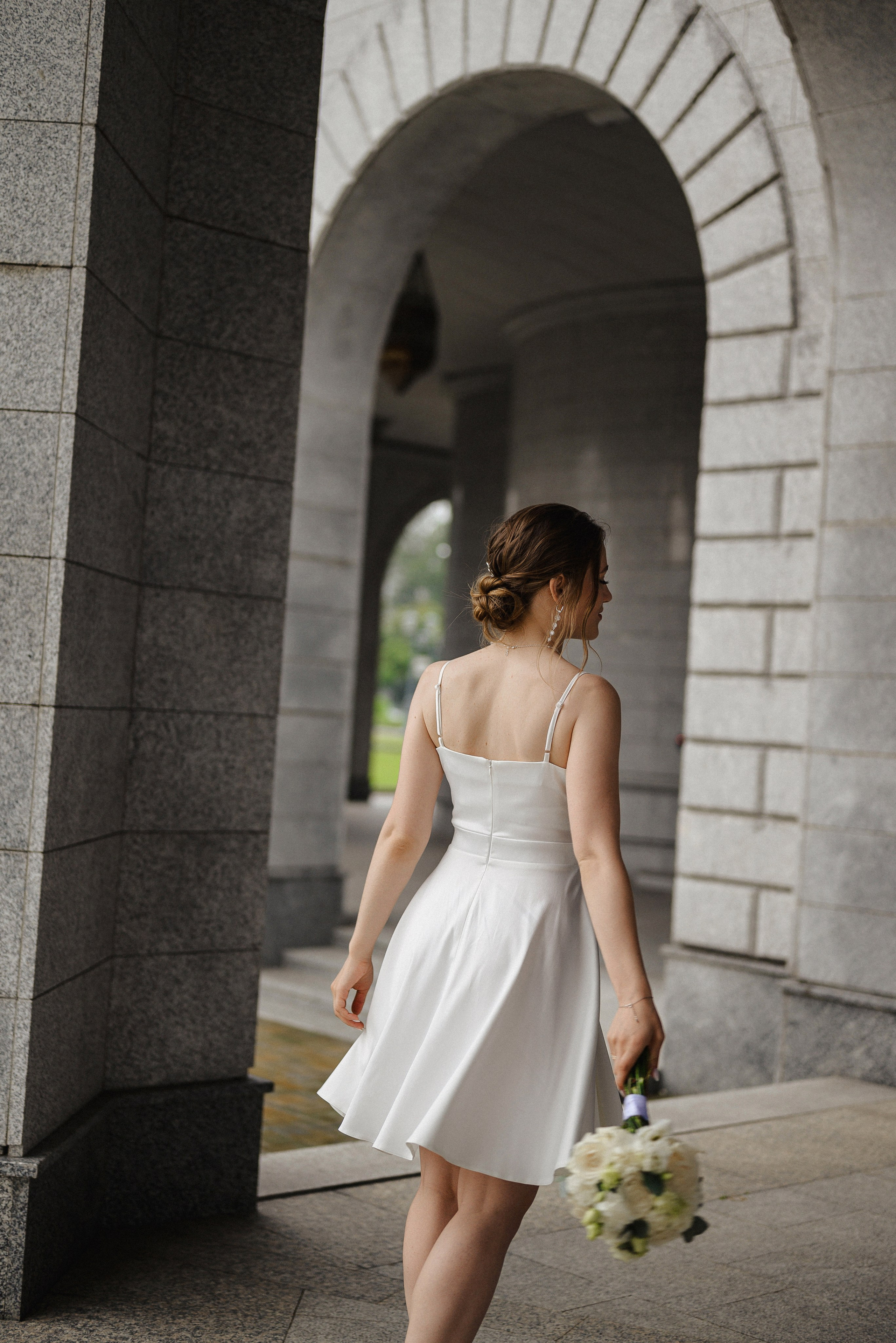 Топ локаций Минска для свадебной прогулки в дождь. Свадебный и портретный фотограф в Минске Наташа Каракулова