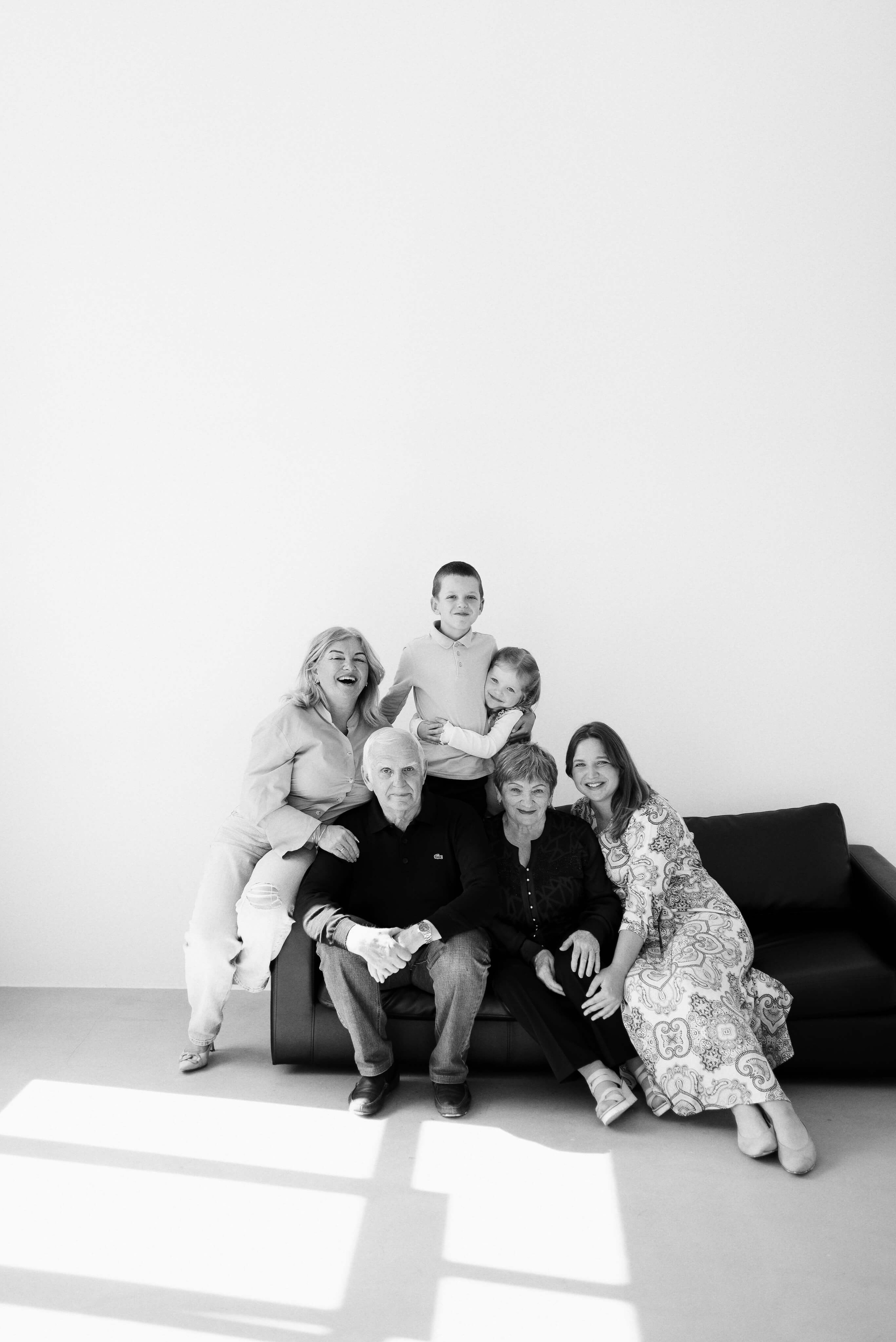 Детская и семейная съемка в Тюмени: естественные портреты и радость момента