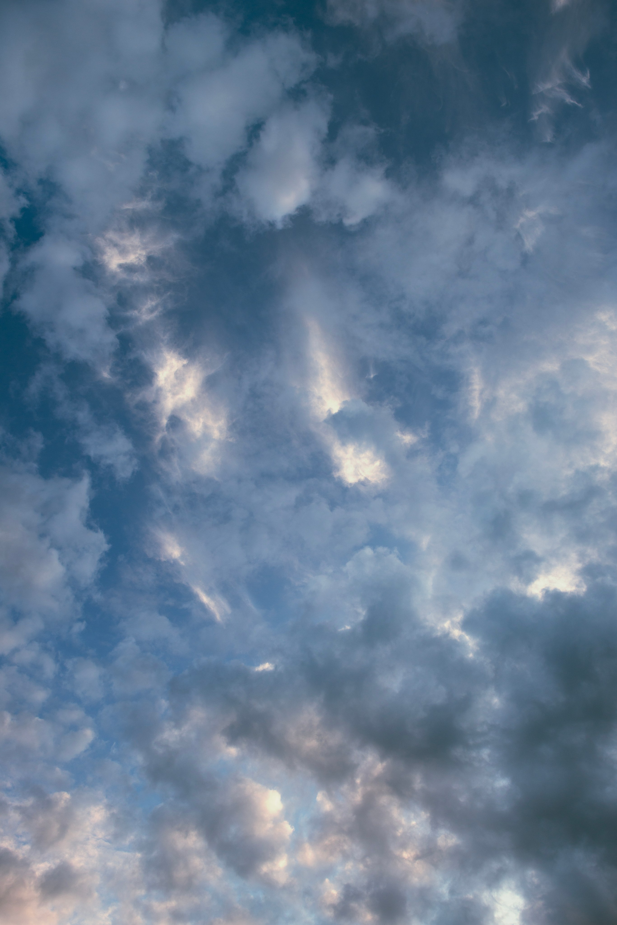 Посмотри наверх. Профессиональная High-End Ретушь | Ретушер и предметный фотограф Алла Белова