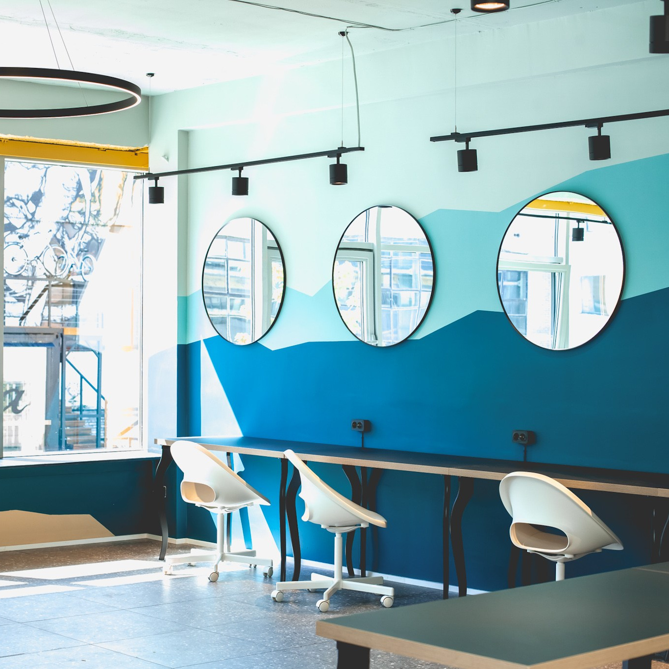 Gallery «IN». Artista Nazarova. Universe strings singing