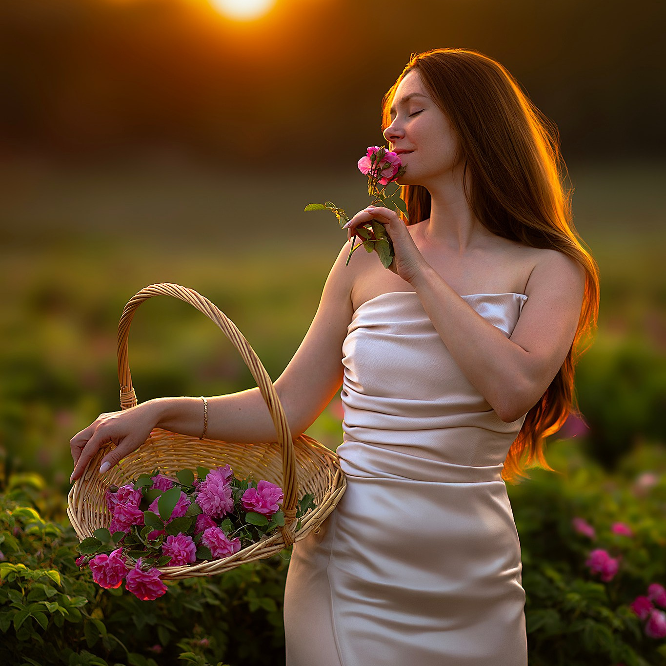 ФОТОДЕНЬ в поле роз. Авторские Фототуры и Фотосессии Крыму. Фотограф Дарья Исаенко