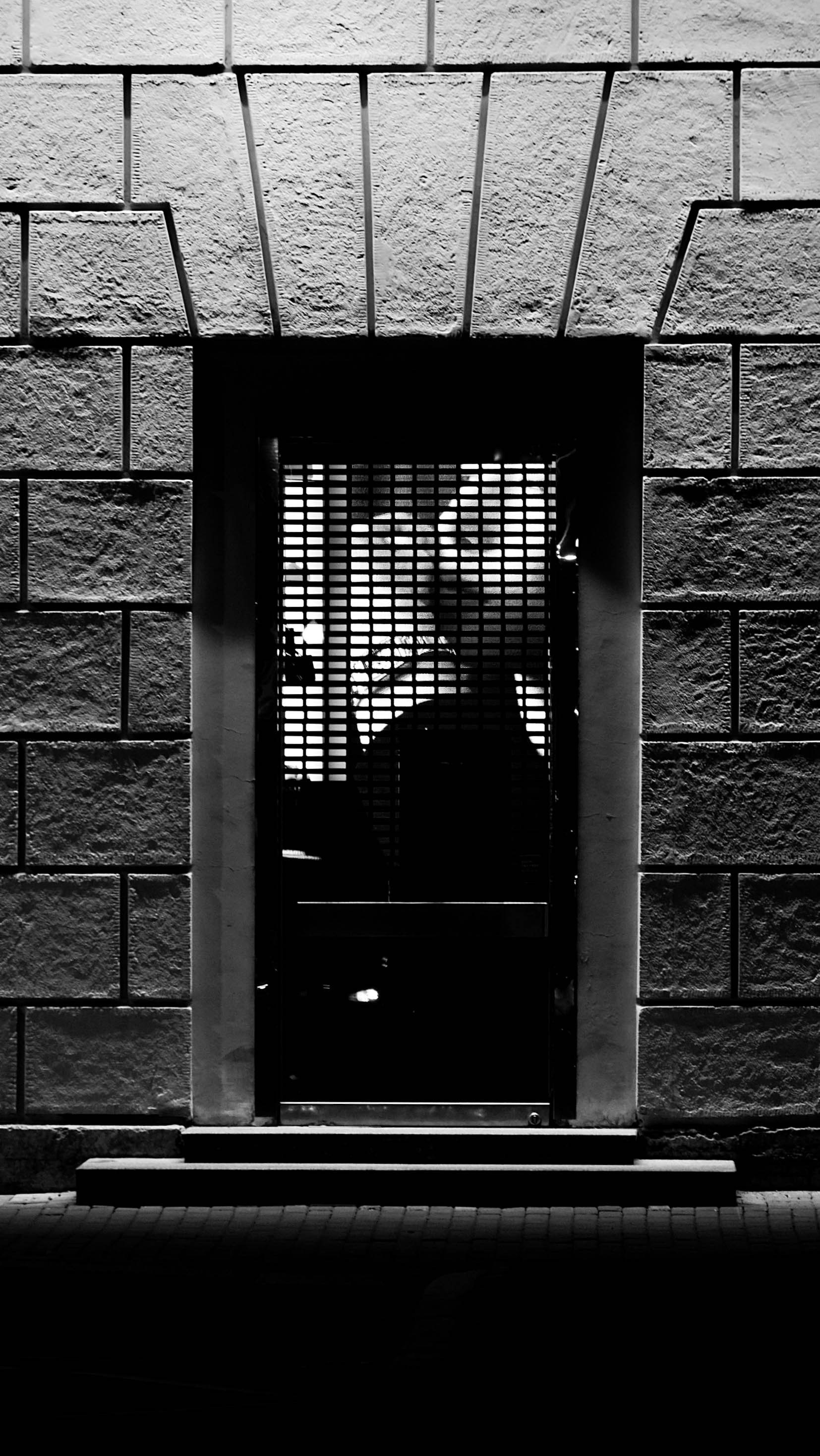 JUST PASSING BY. AI — artist | Documentary Photographer St. Petersburg, Milan