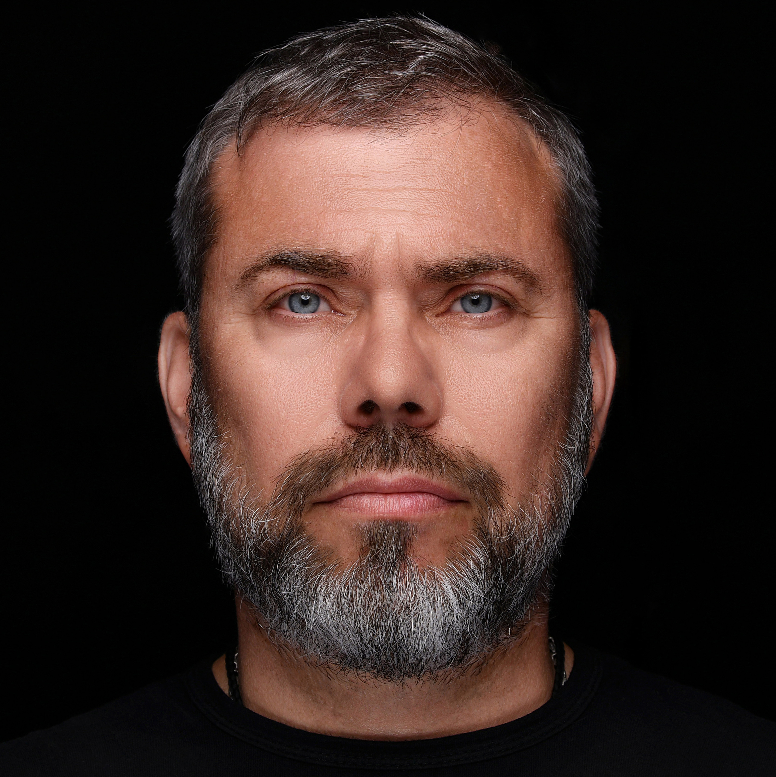 Контакты. Владислав Смирнов рекламный Фотограф в г. Иваново