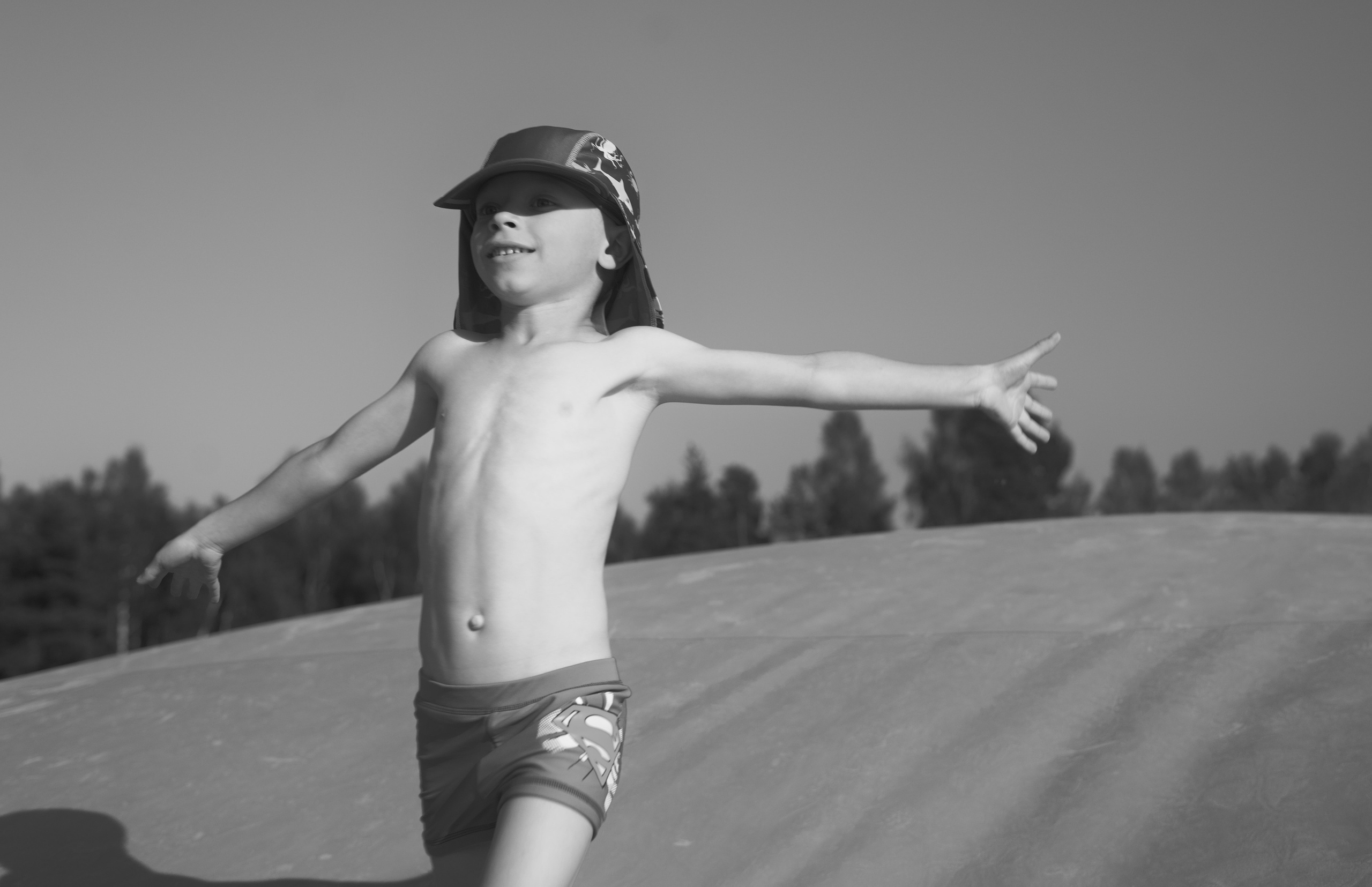 RU. Visual art from artist Anna Butyrskaia for families and individuals