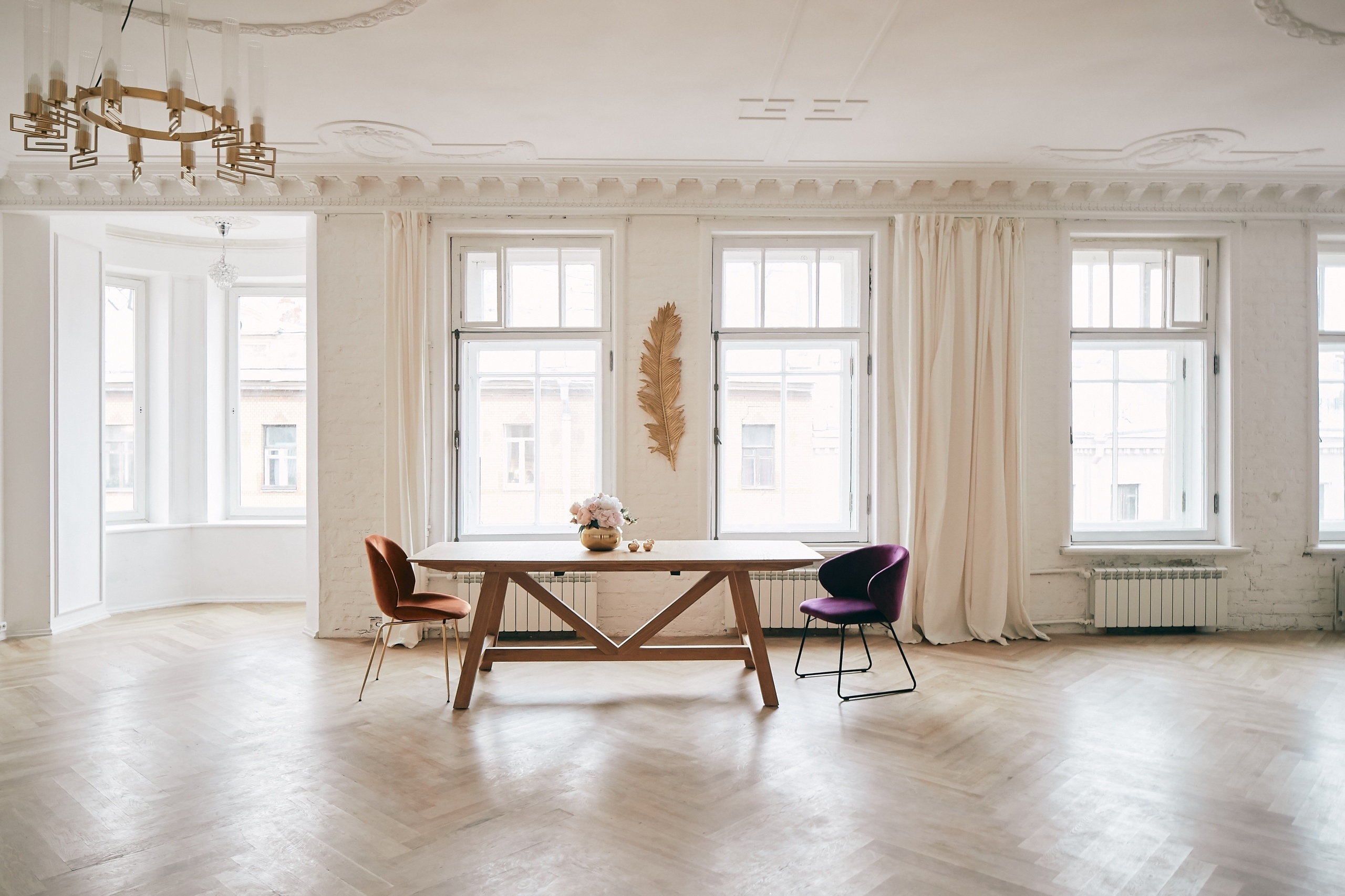 Рекомендуемые фотостудии для свадебной или семейной съёмки в СПб