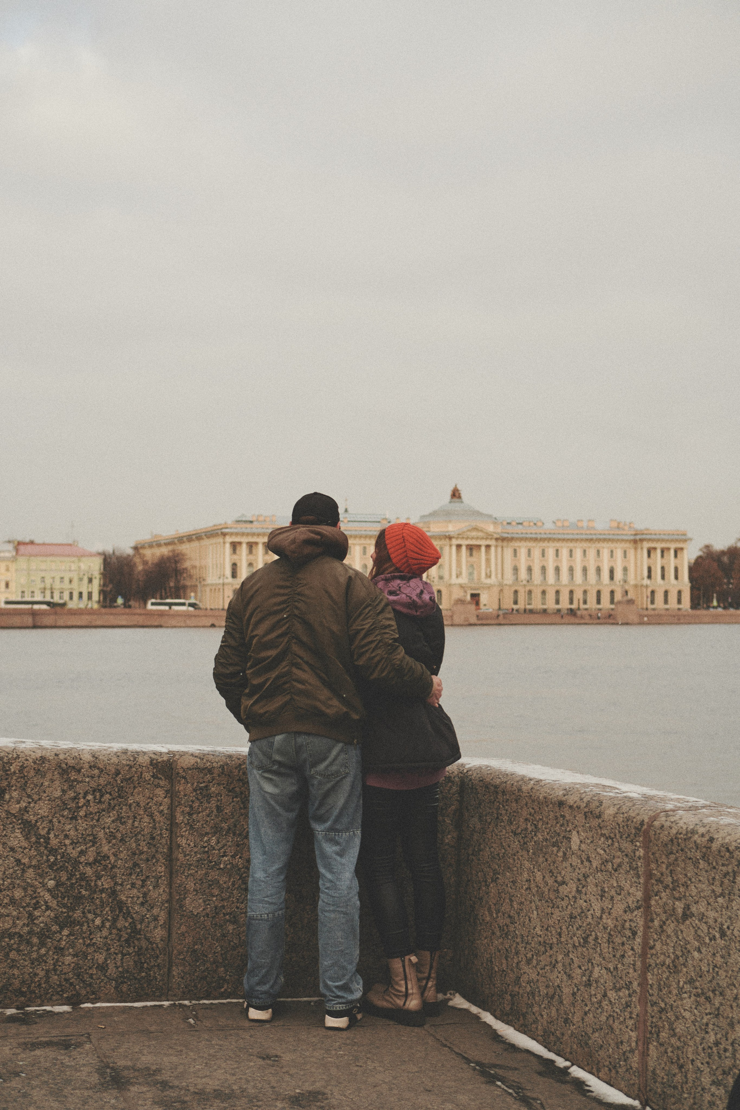 Парная прогулочная фотосессия в Санкт-Петербурге