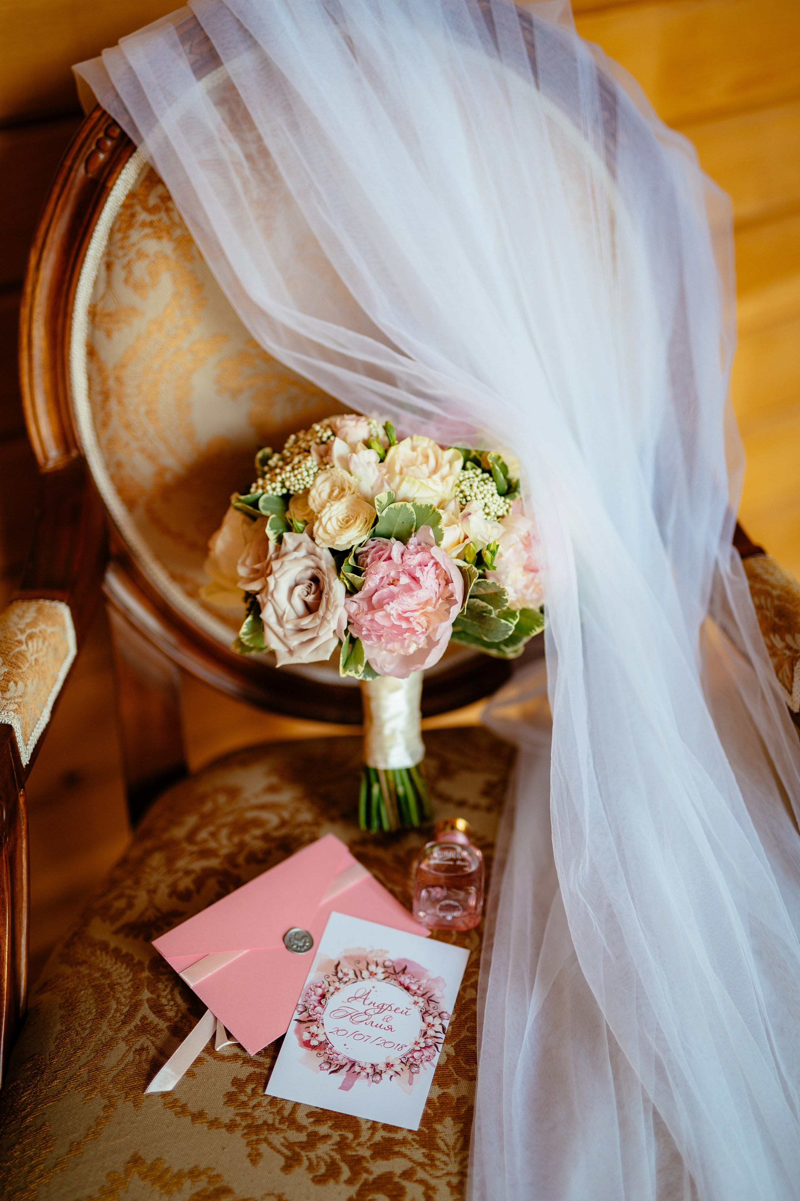 Контакты. Фотограф Юлия Шатохина