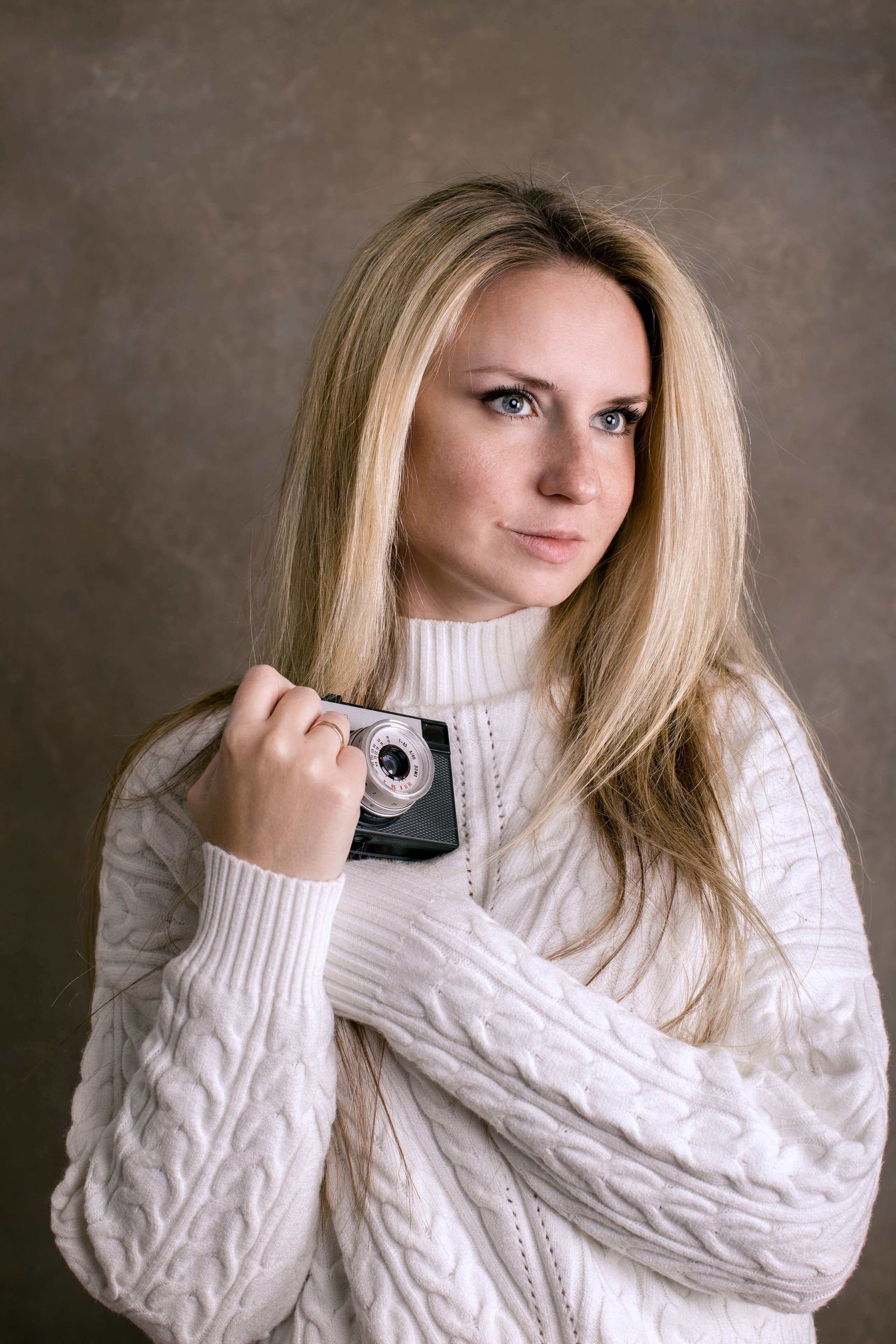 Контакты. Фотограф Москва и МО: бизнес и женские портреты, кнотент для соцсетей