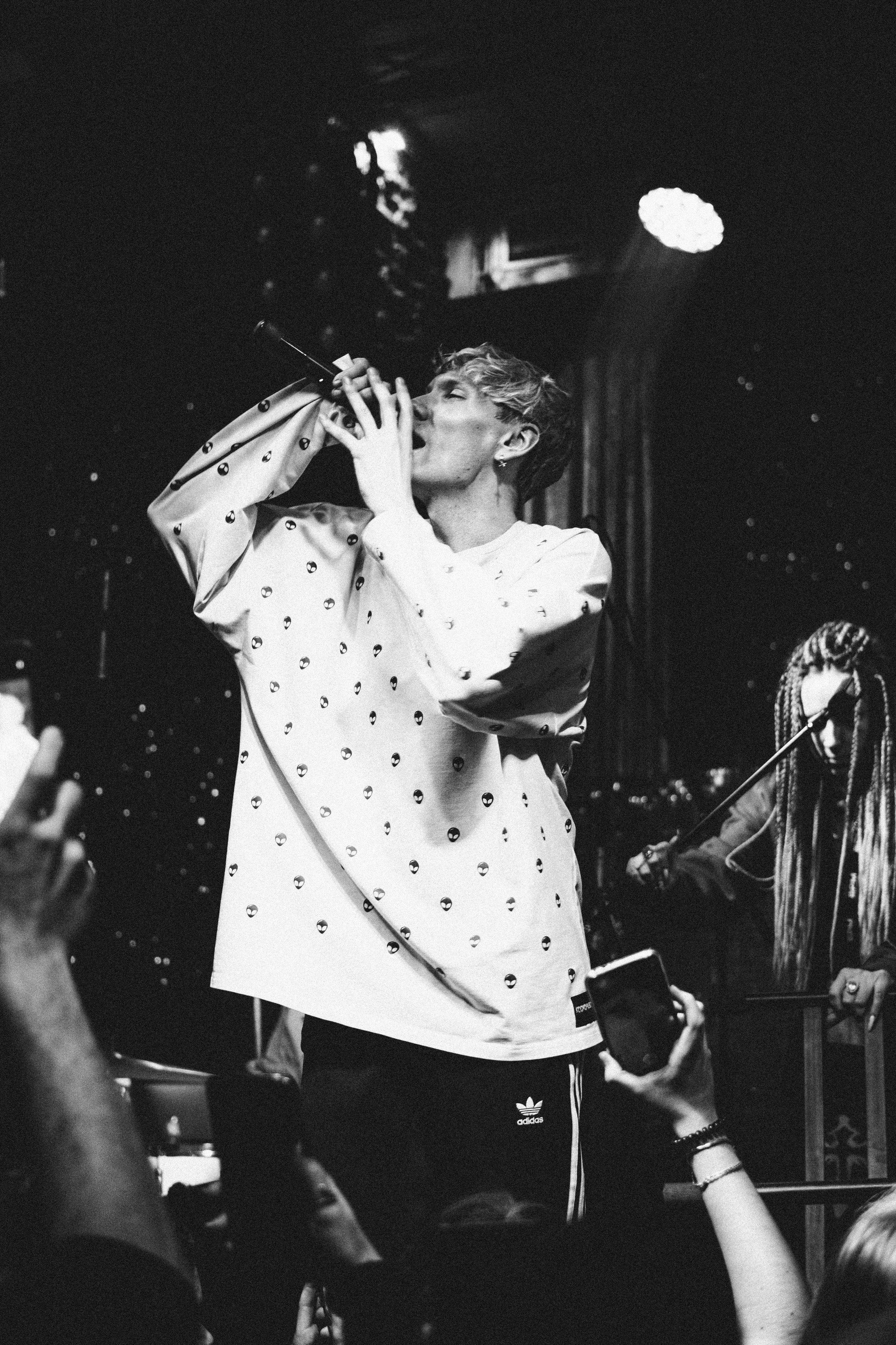 Репортажная съемка концерта группы КОСМОНАВТОВ НЕТ в г. Ростов-на-Дону. Фотограф в Ростове-на-Дону Игорь Апасеев