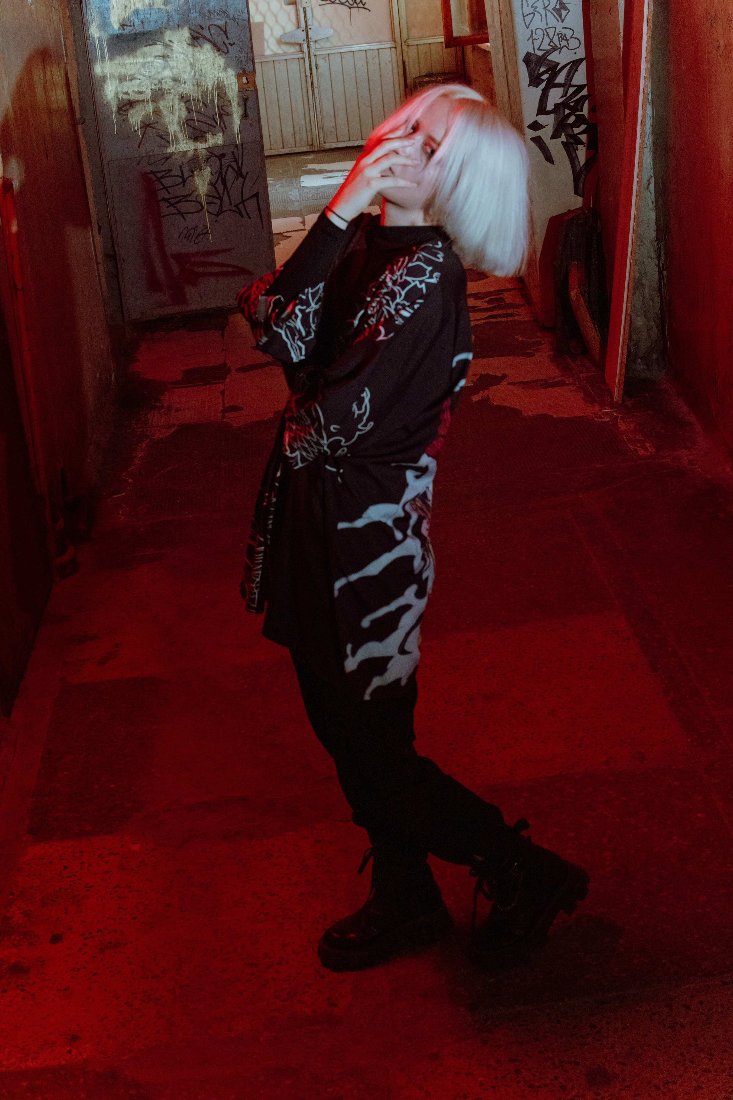 Легкая направленность идеи для фотосессии пошла из Tokyo Revengers. Фотограф в Ростове-на-Дону Игорь Апасеев