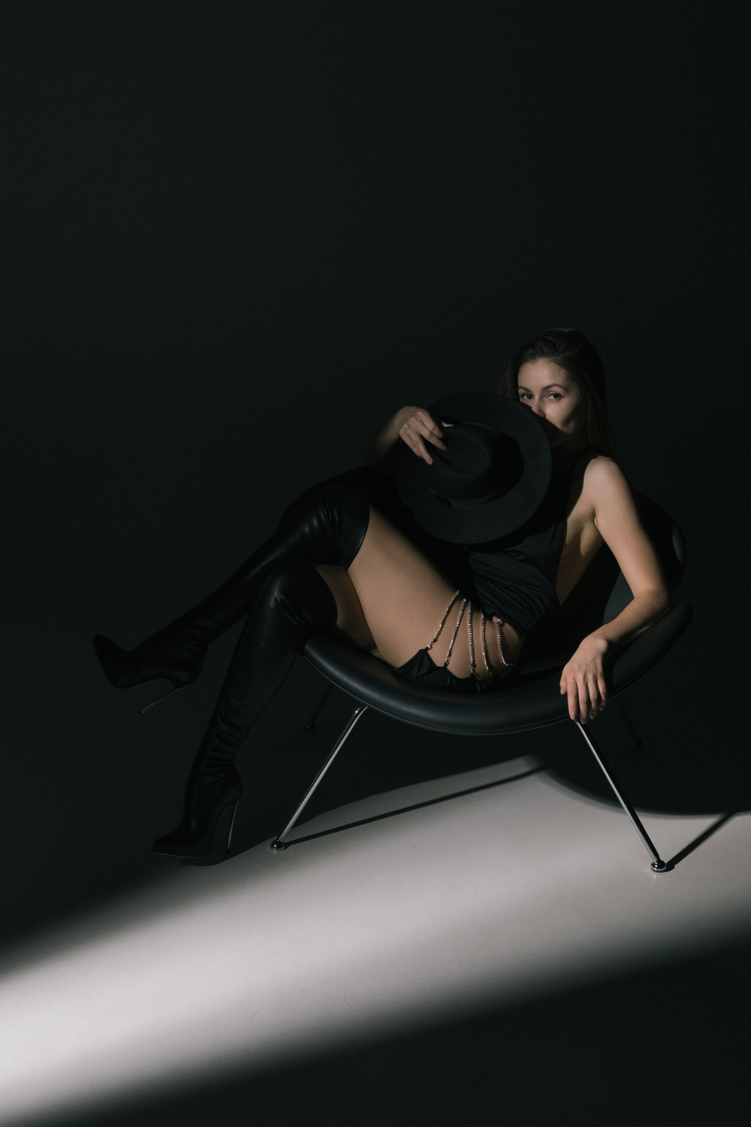 Фотосессия девушки в стильном образе. Фотограф в Ростове-на-Дону Игорь Апасеев