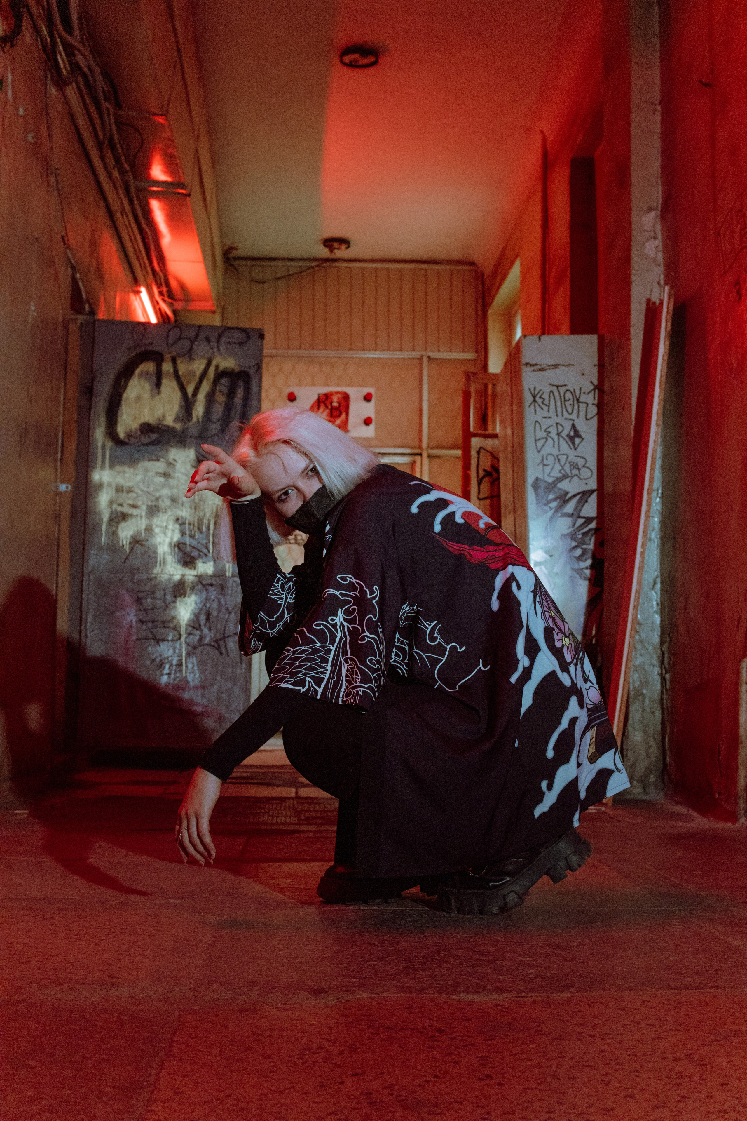 Легкая направленность идеи для фотосессии пошла из Tokyo Revengers. Фотограф в Ростове-на-Дону Игорь Апасеев