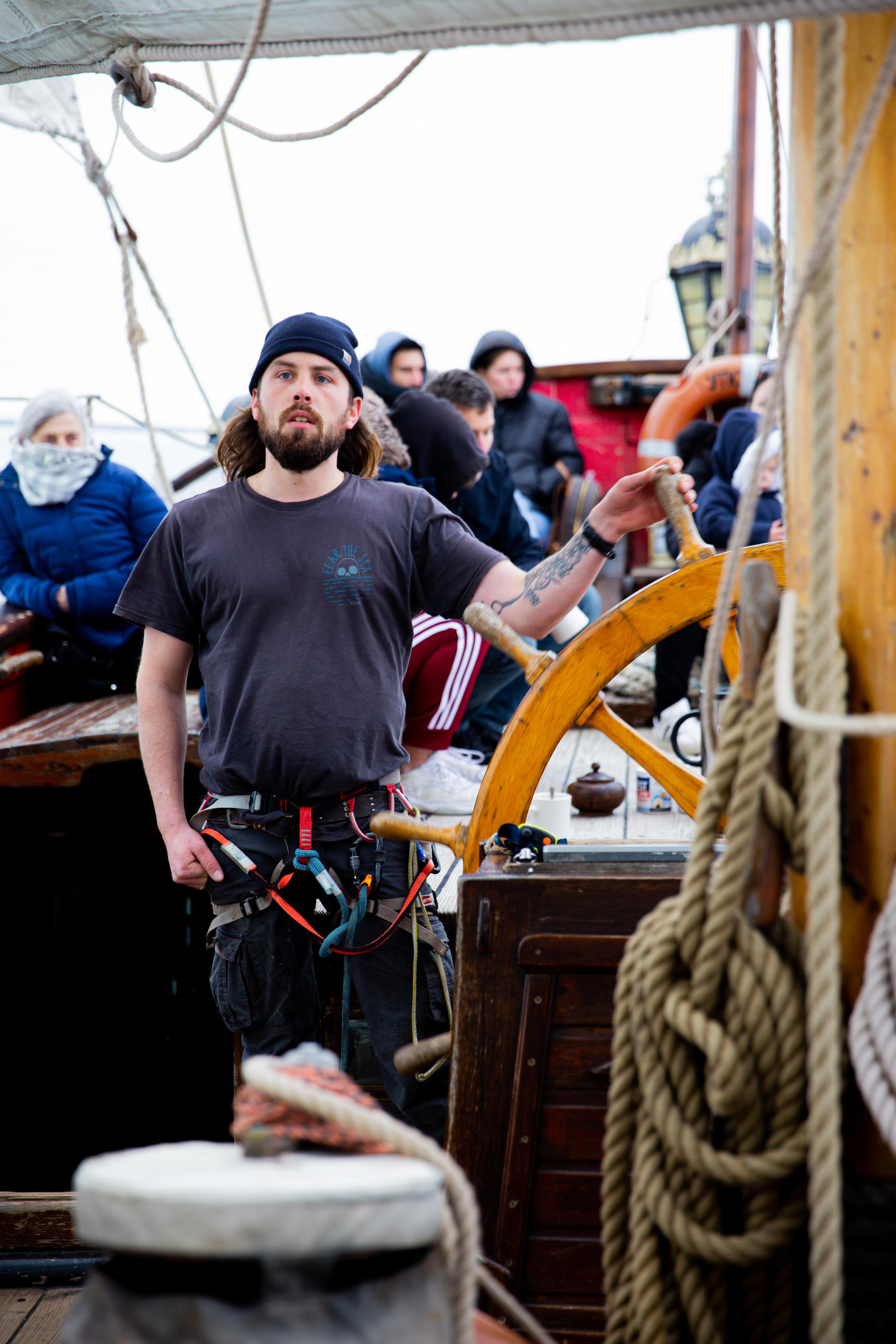 Фрегат “Штандартъ”. Anastasia Shapoval violoniste et photographe. Annecy — Geneve