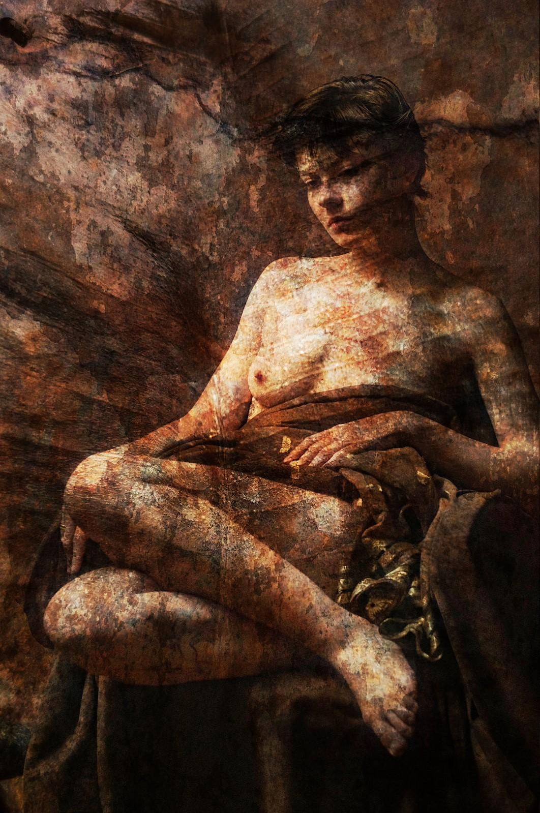 Nude. Federico Pinholio / photographer