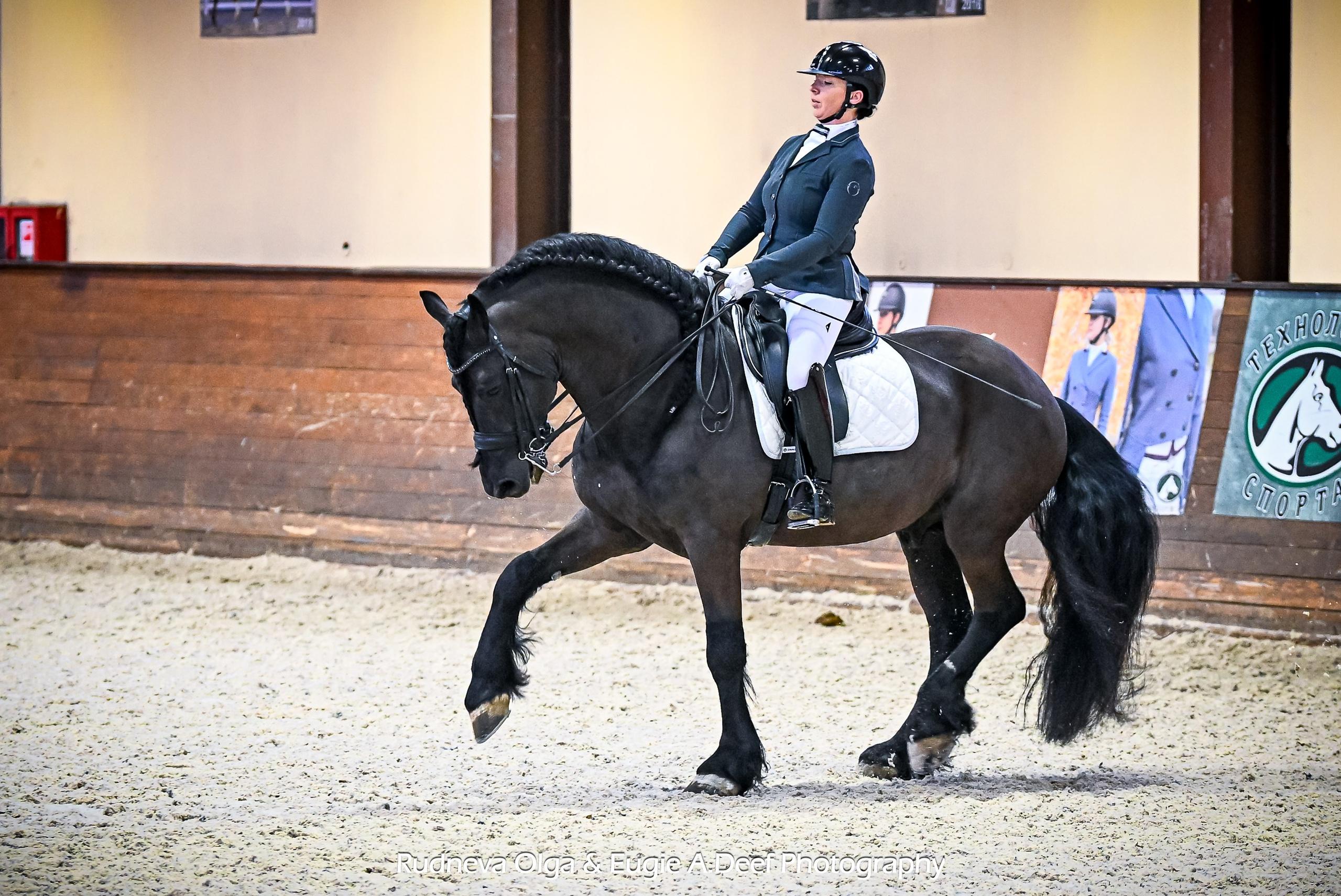 2025.02.16-Зимний Кубок КСК «Отрада» по выездке в помещении. ТУРНИРНАЯ КОННАЯ ФОТОГРАФИЯ, Руднева Ольга и Евгений Адеев