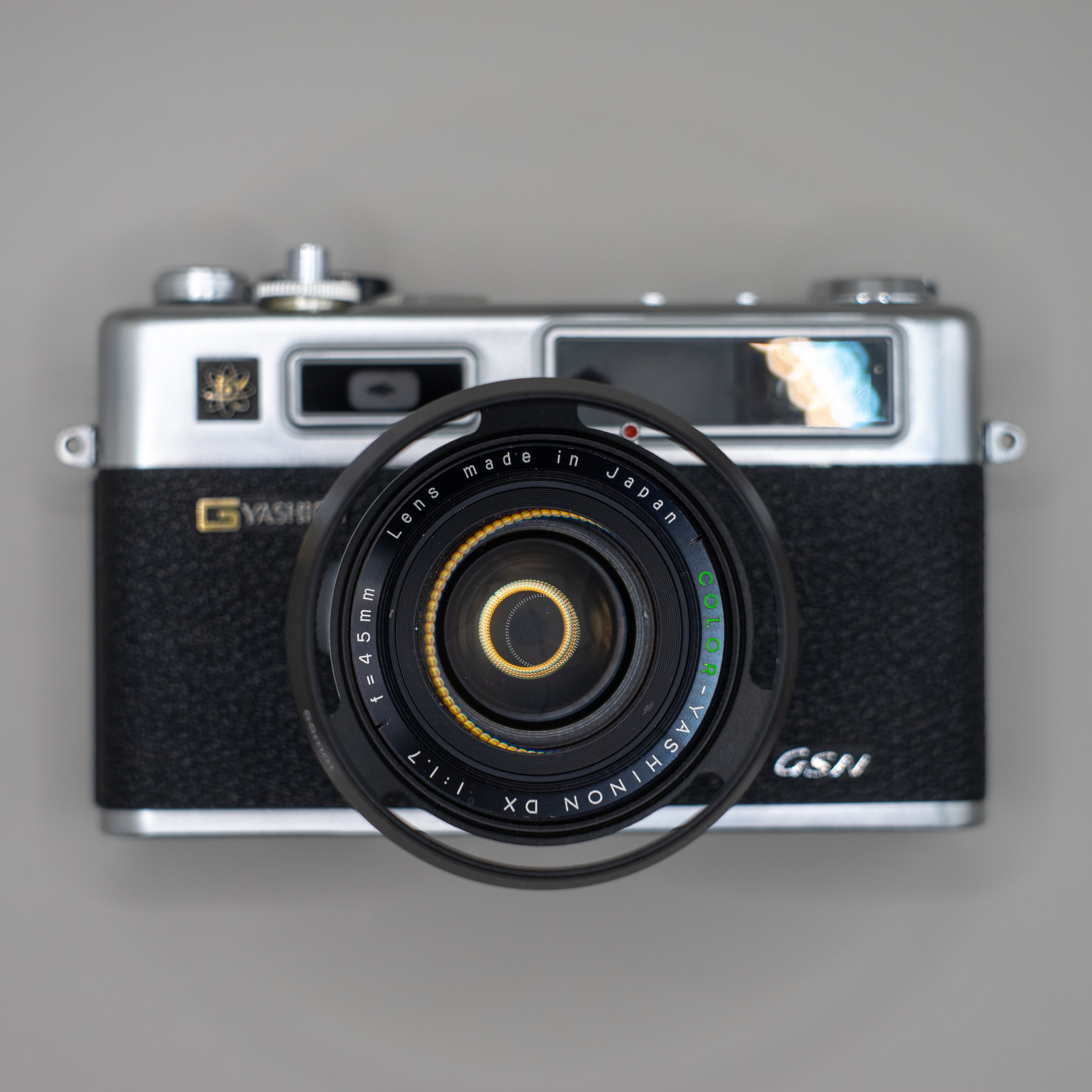 Обзор Yashica Electro 35 GSN