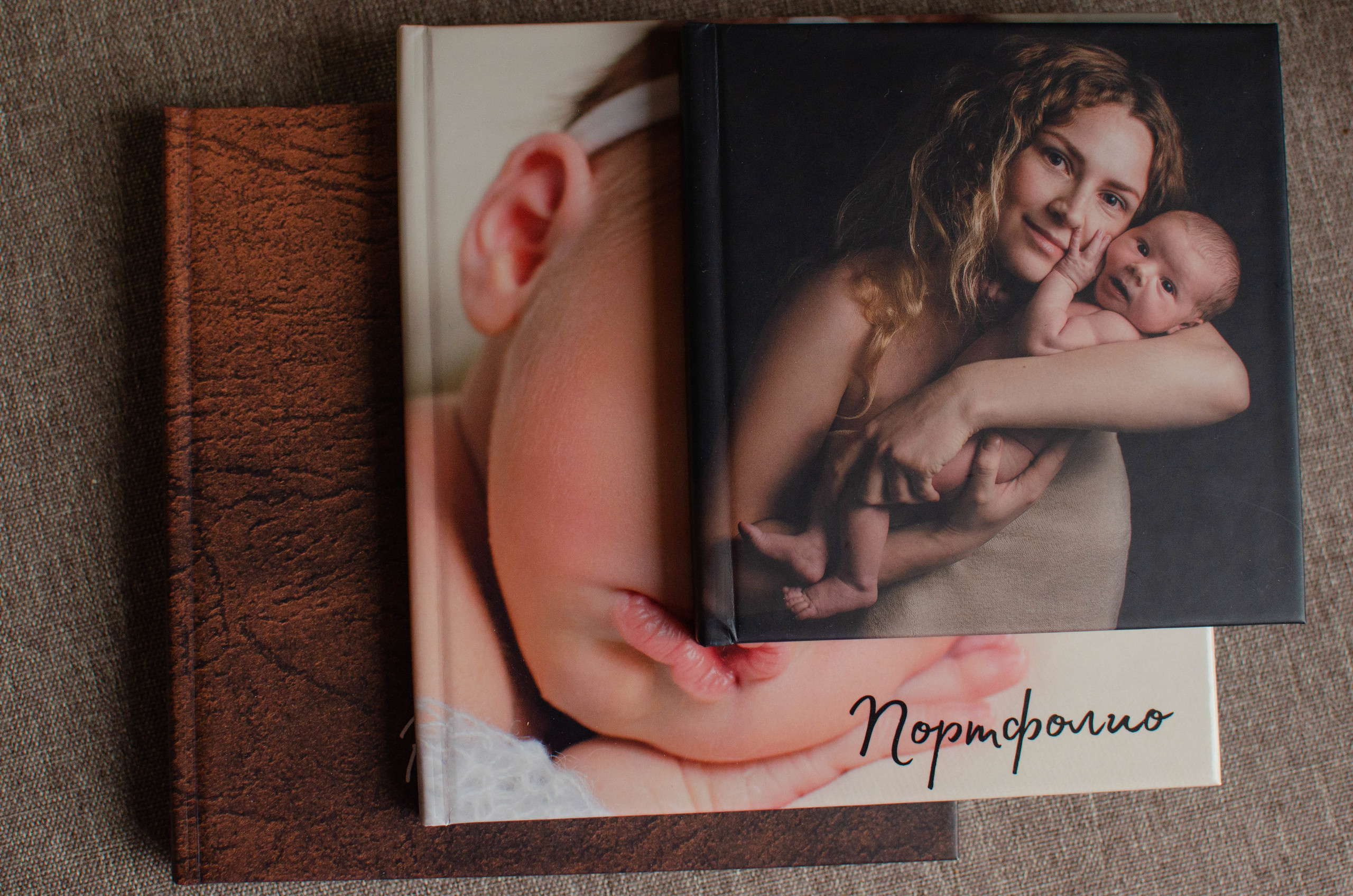 Фотокниги. Photographer of newborns and children up to a year in Montenegro