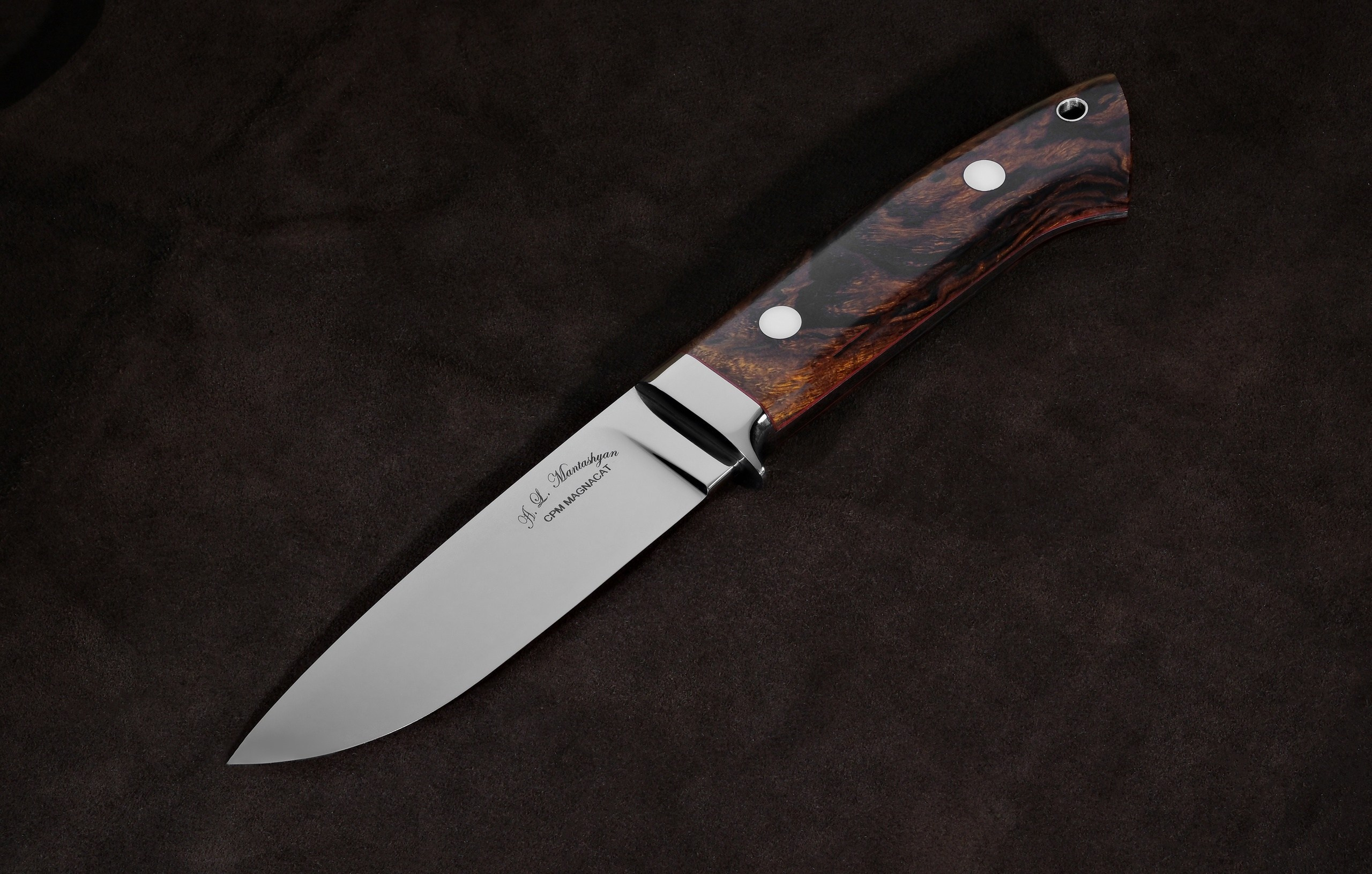 Высококачественная предметная каталожная Фотосъемка в Москве. Высококачественная профессиональная рекламная фотосъёмка ювелирных украшений, драгоценных камней в Москве. Обучение, консультация