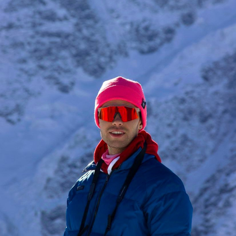 Контакты. Фотограф Котий Даниил