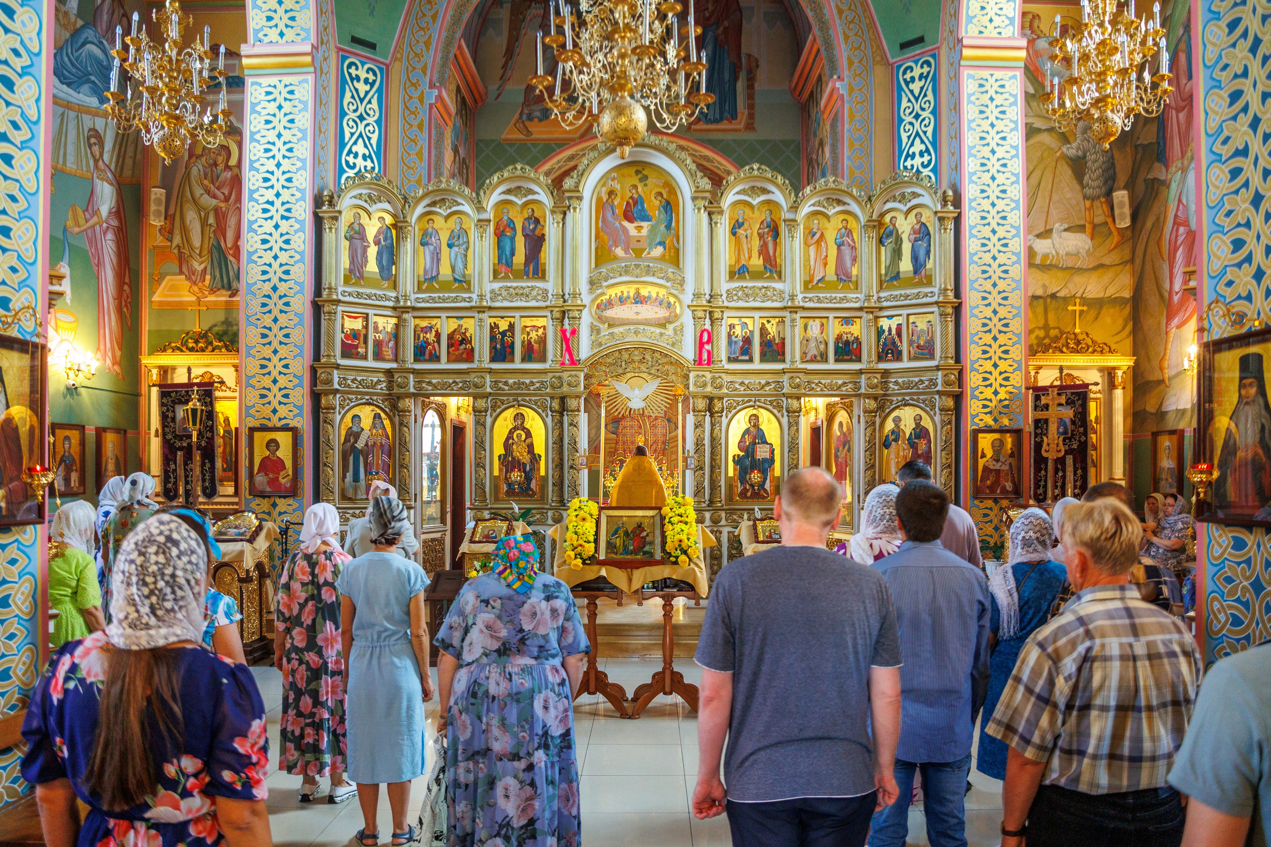 Воскресная служба в Храме Петра и Павла, Ясиноватая