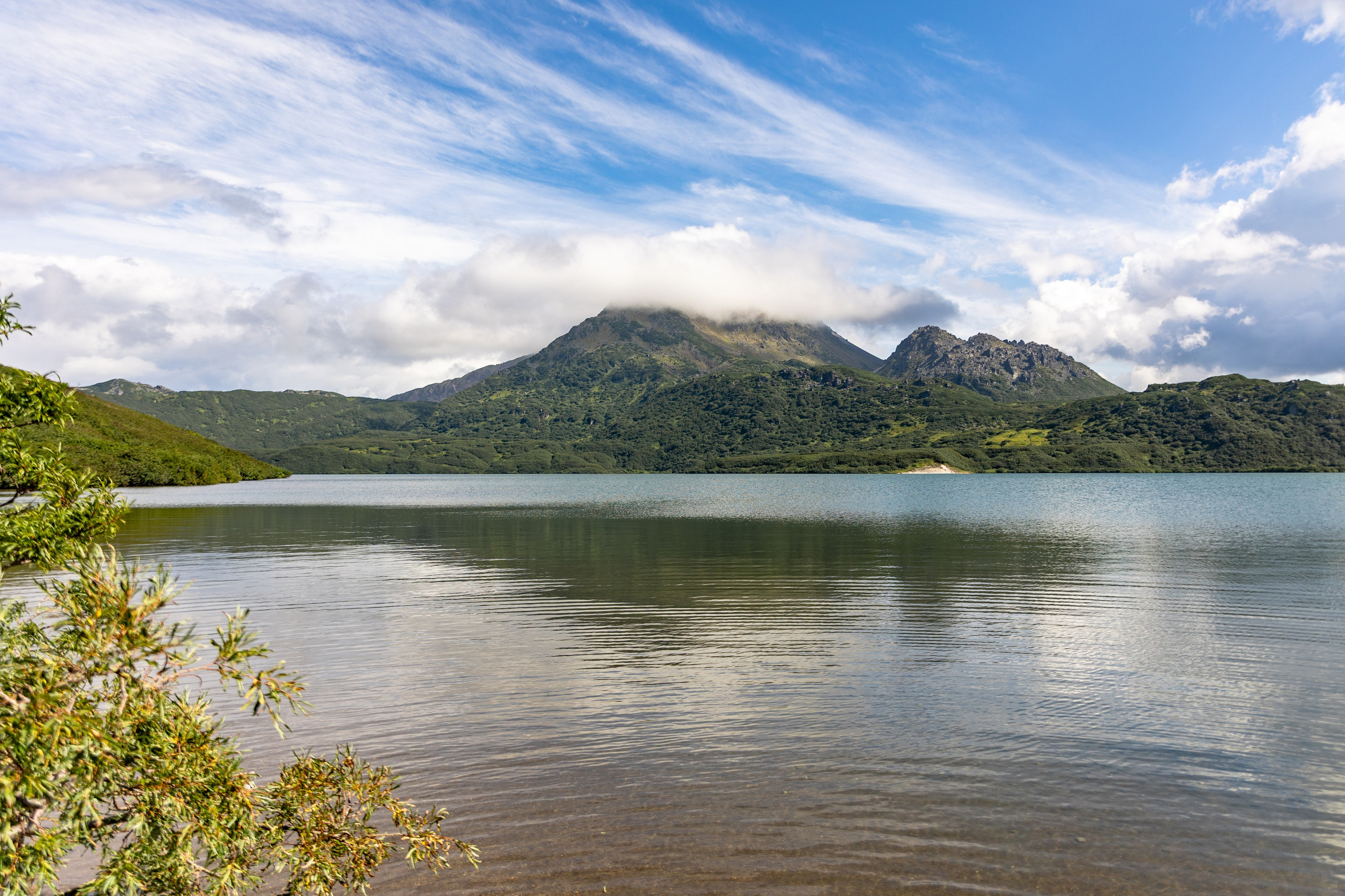 Озеро Витаминное, вулкан Дикий Гребень, Камчатка