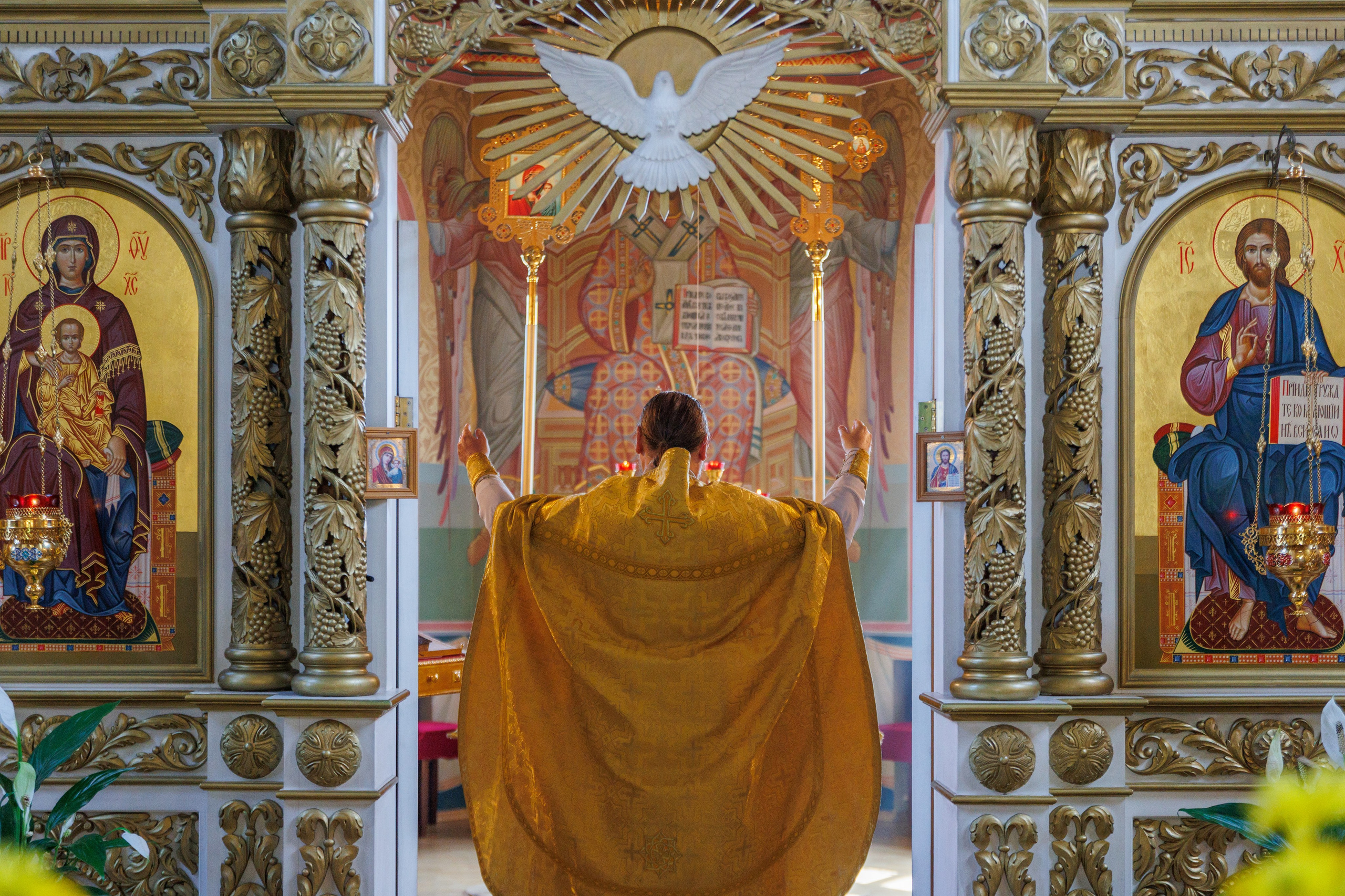 Служба в Храме Петра и Павла, Ясиноватая