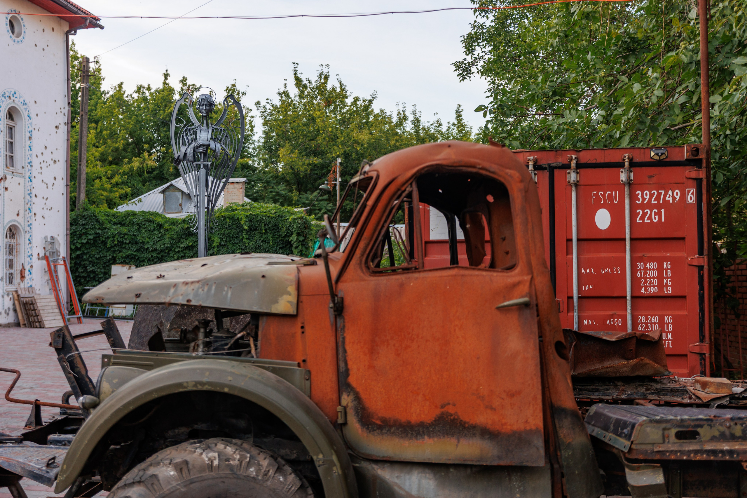 Мариуполь, частный сектор, эхо войны