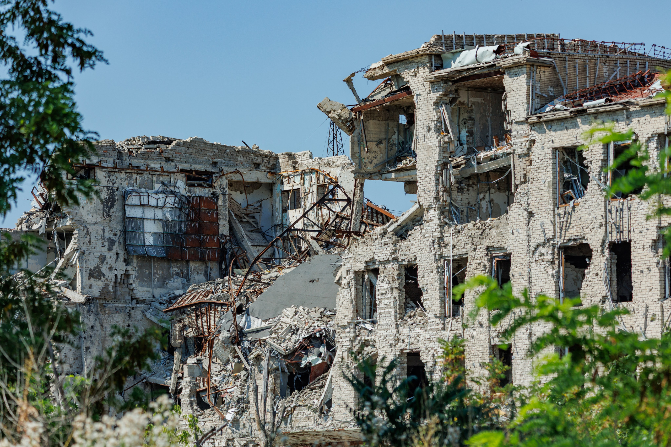 Мариуполь 2025 год, эхо войны