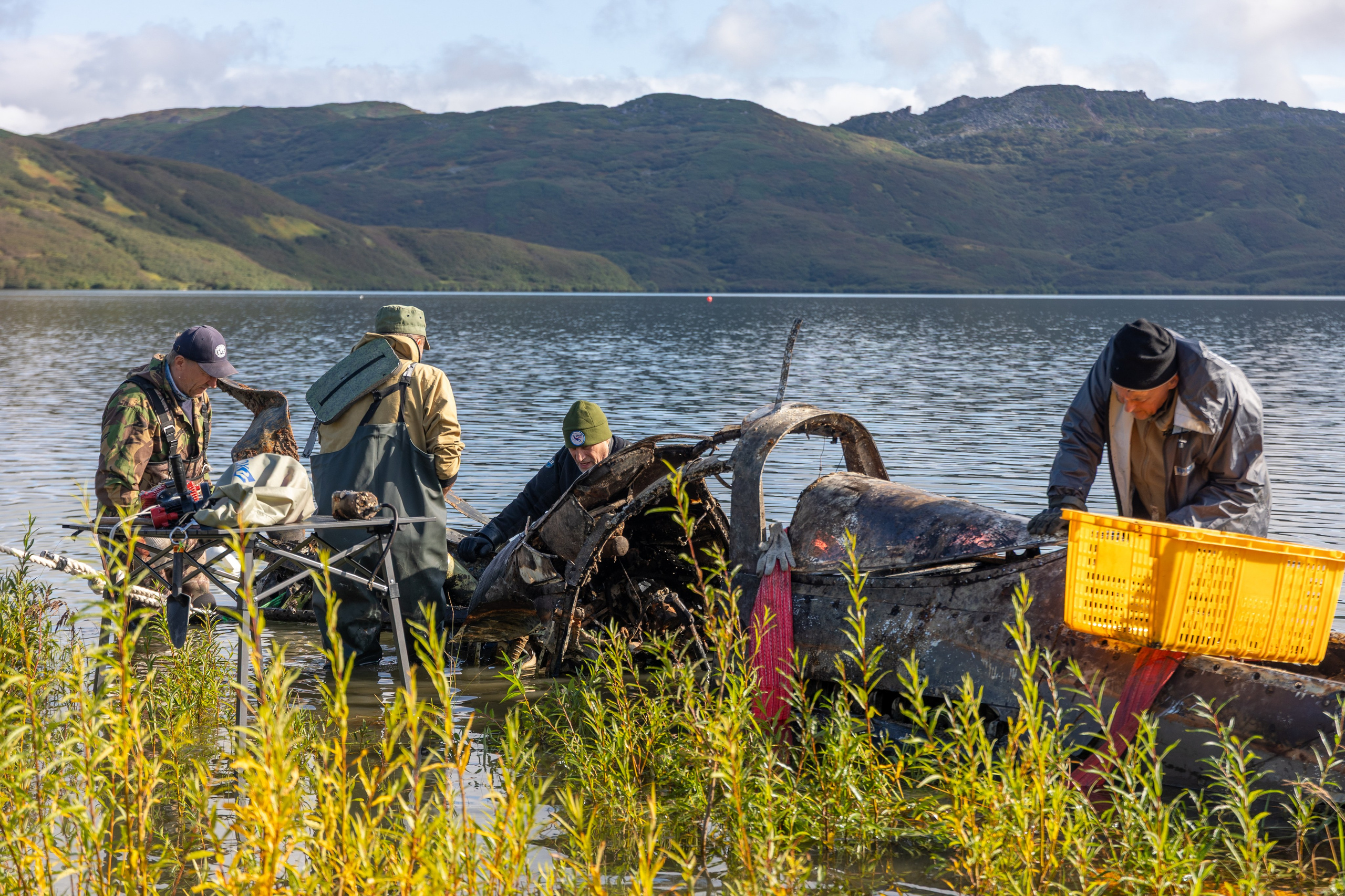 Экспедиция РГО и Минобороны по исследованию мест падений американских самолетов, озеро Витаминное