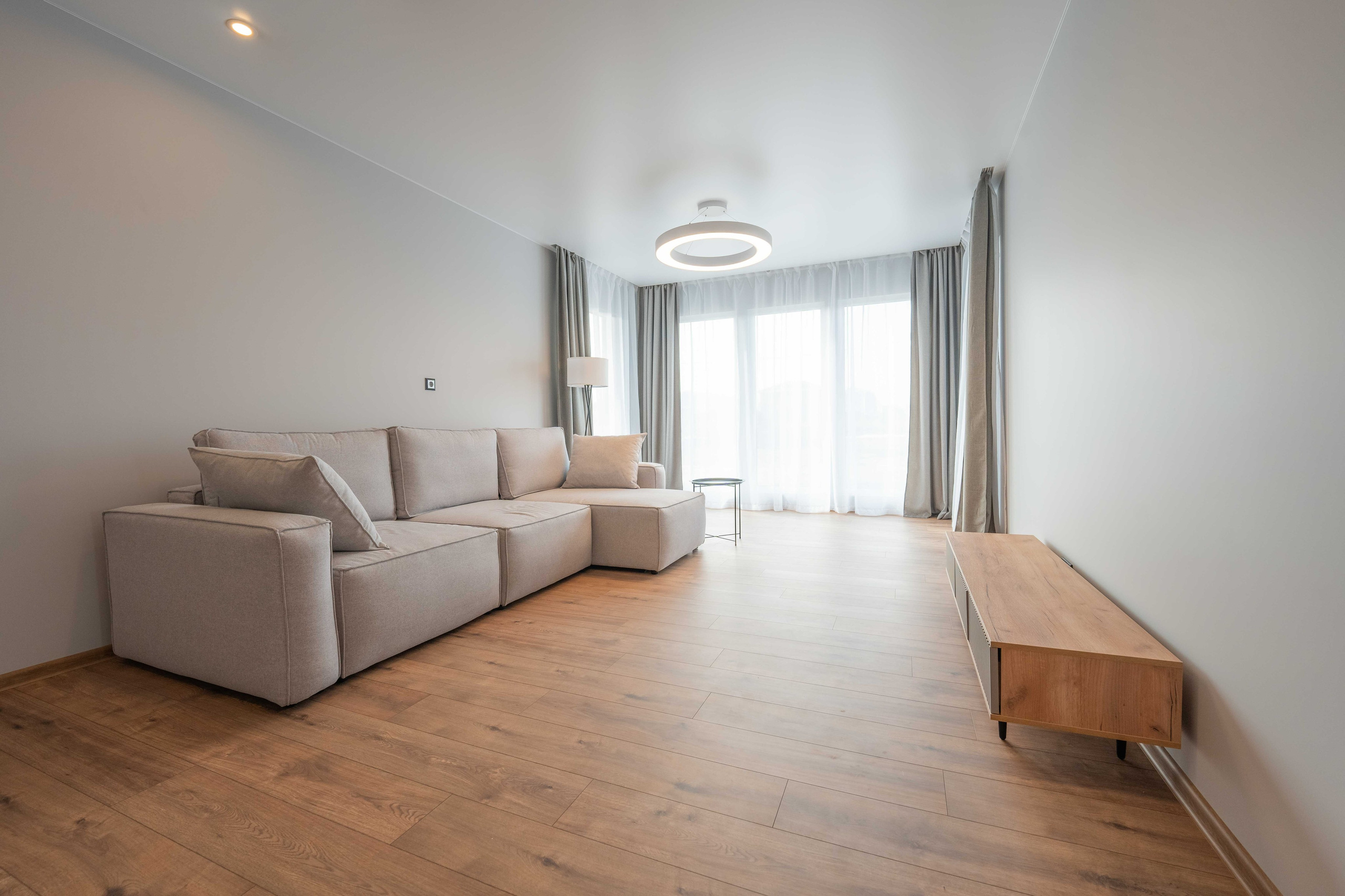 Съемка недвижимости. Студия визуального контента в Санкт-Петербурге и Москве