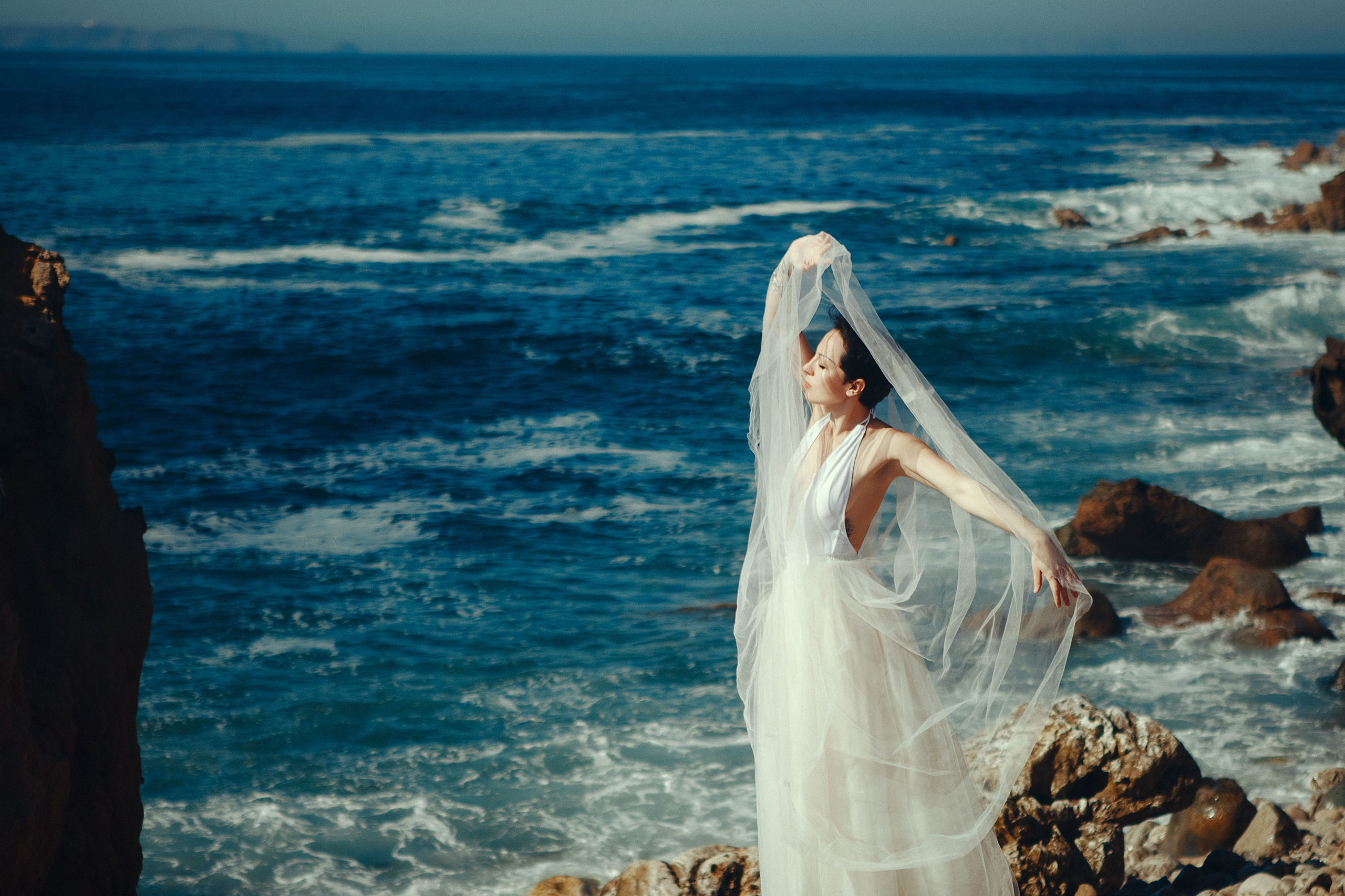 Waves. Art photographer Katerina Klio