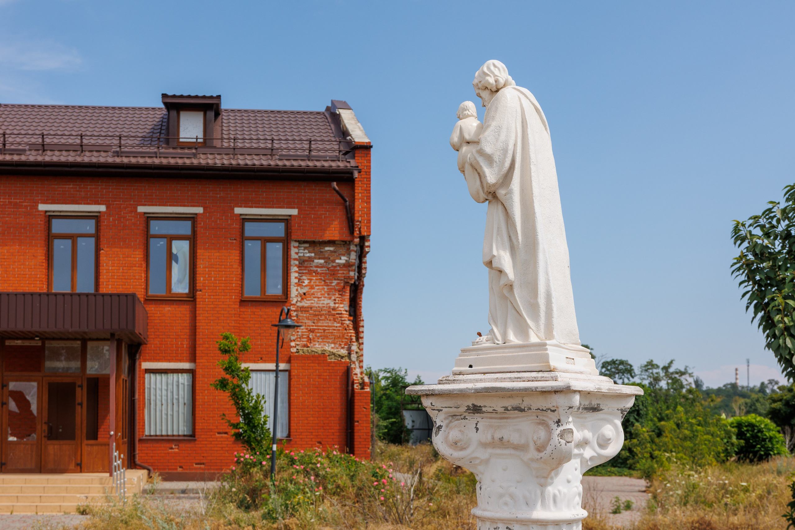 Мариуполь 2025, частный жилой дом