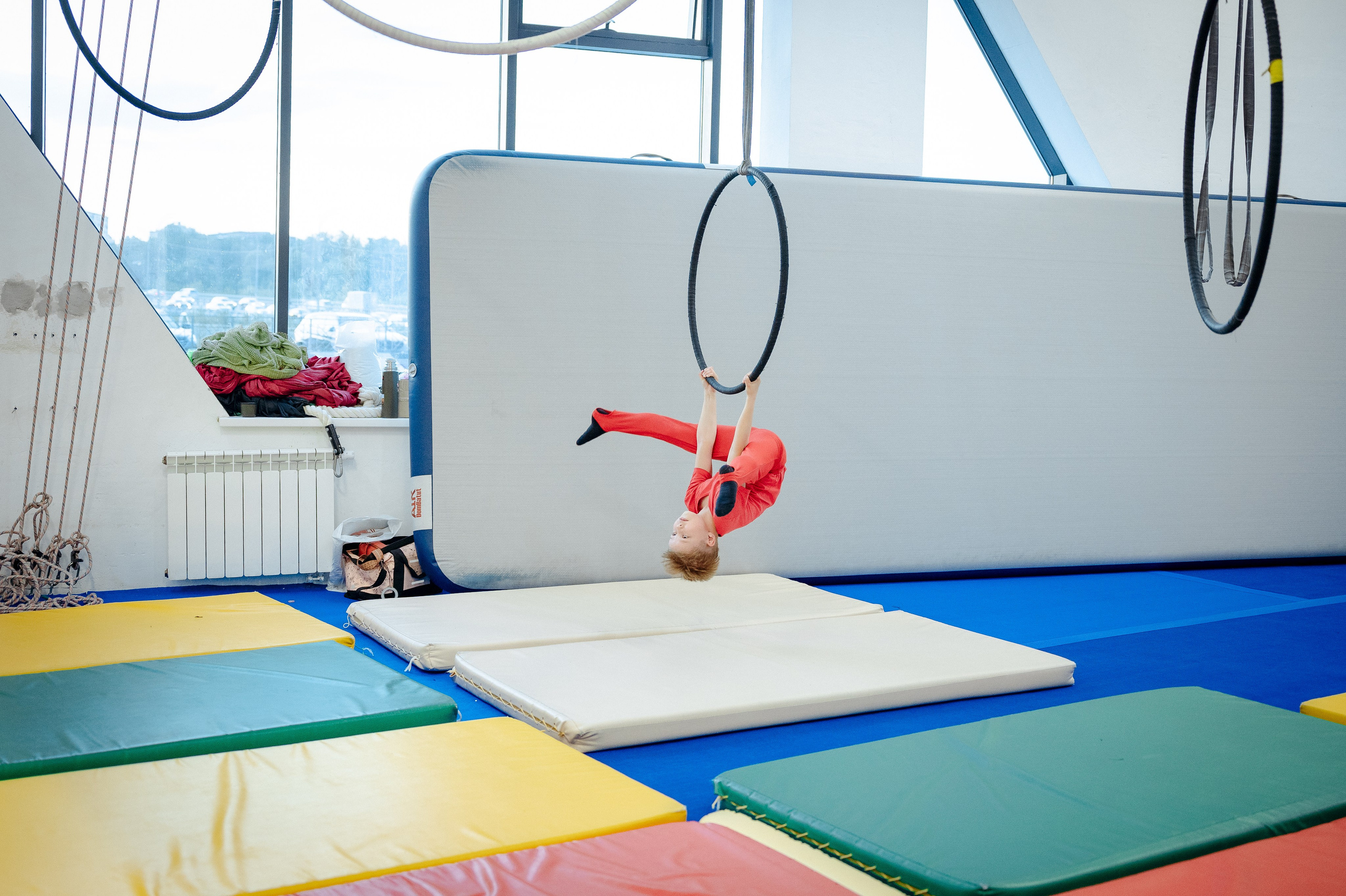 Открытый урок по воздушной гимнастике. Портретный и семейный фотограф в Москве/Видное