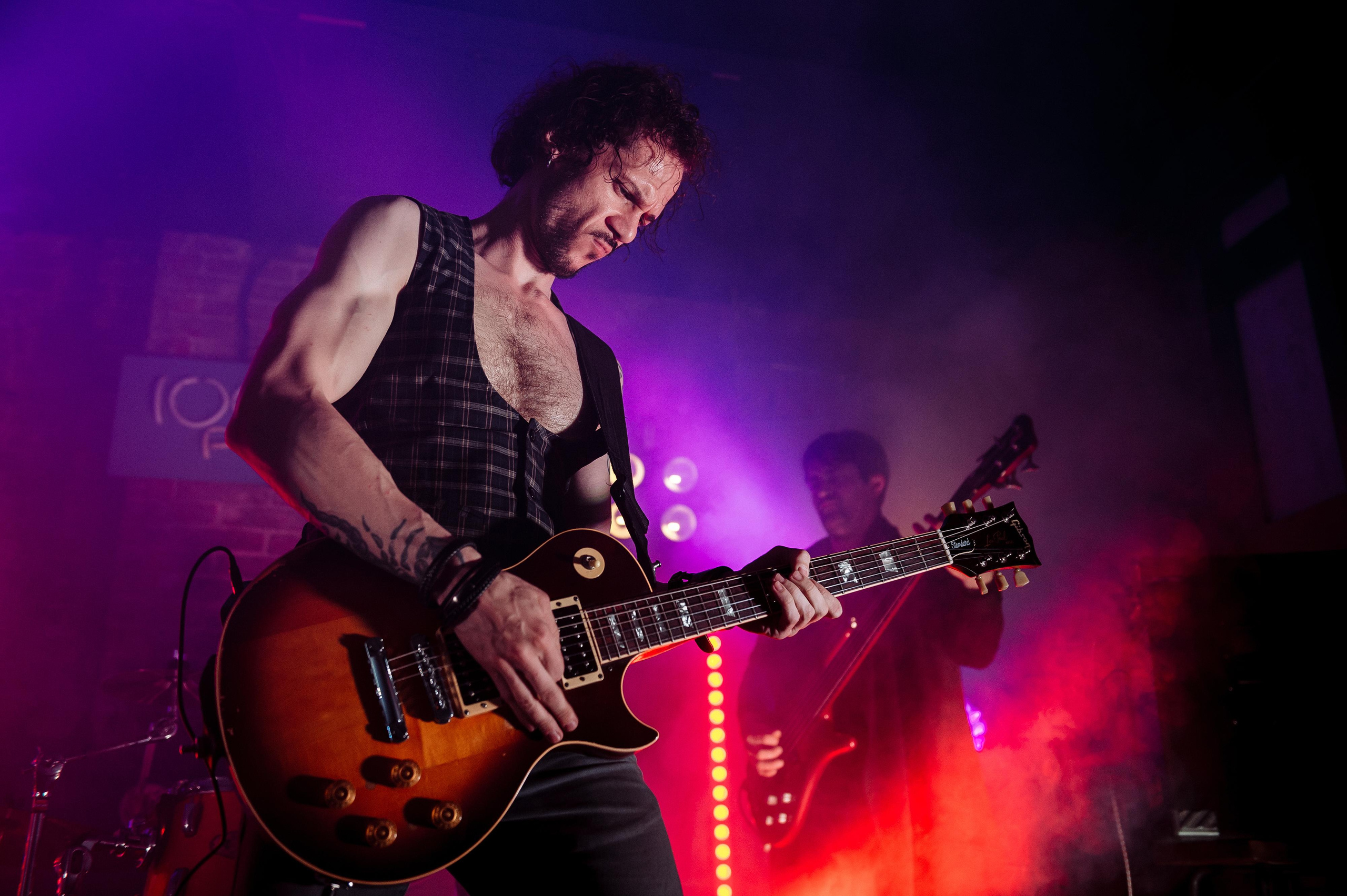 Milestone — Live in The Local Pub. Репортажный и свадебный фотограф в Курске Борис Захарчук