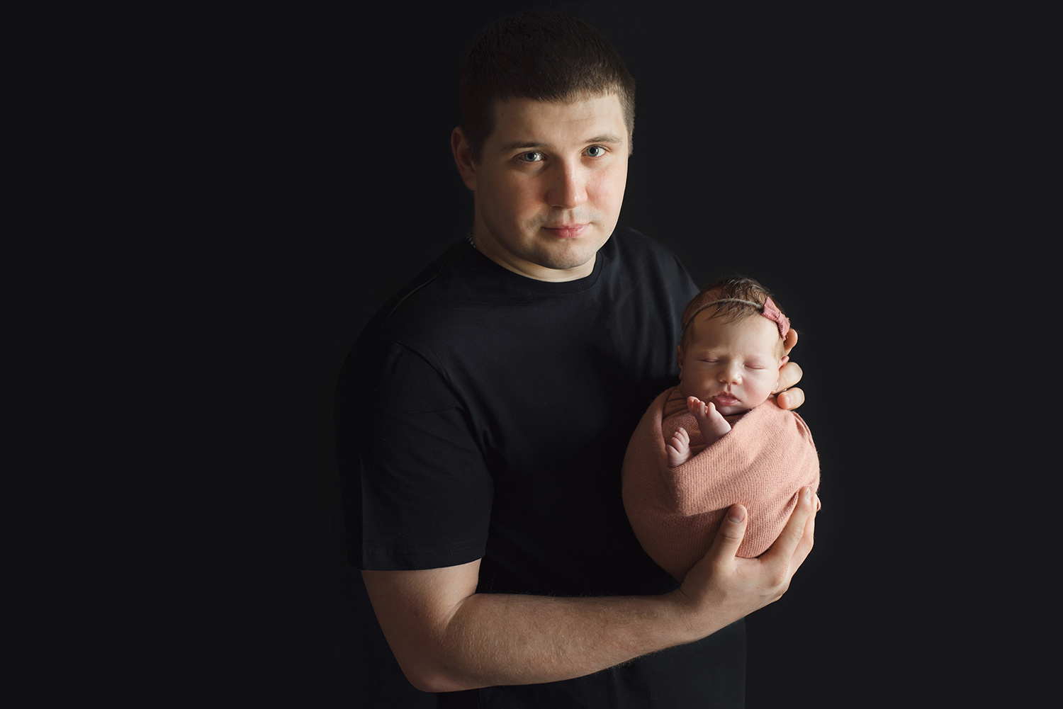 Фотосессия новорожденного в Пскове. Фотограф новорожденных , семейный и  детский фотограф в Пскове Иванова