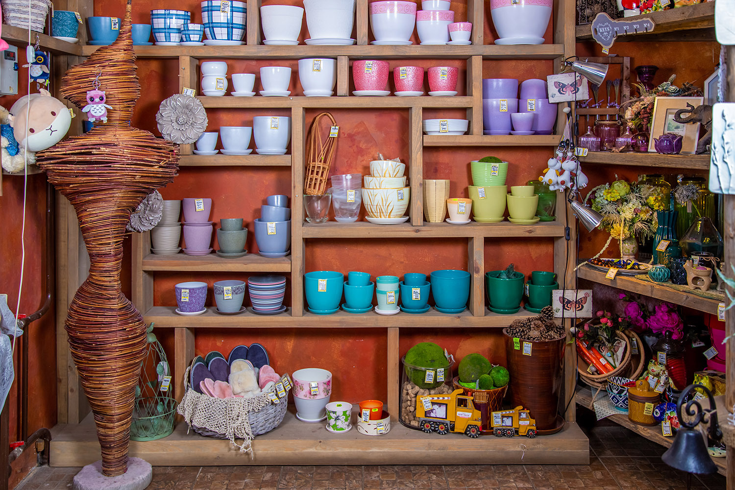 Витрина цветочного магазина на контент фотосессии