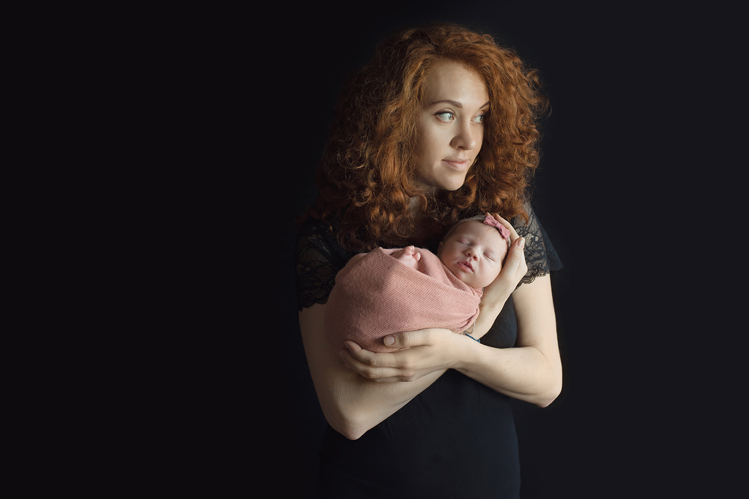 Фотосессия новорожденного в Пскове. Фотограф новорожденных , семейный и  детский фотограф в Пскове Иванова