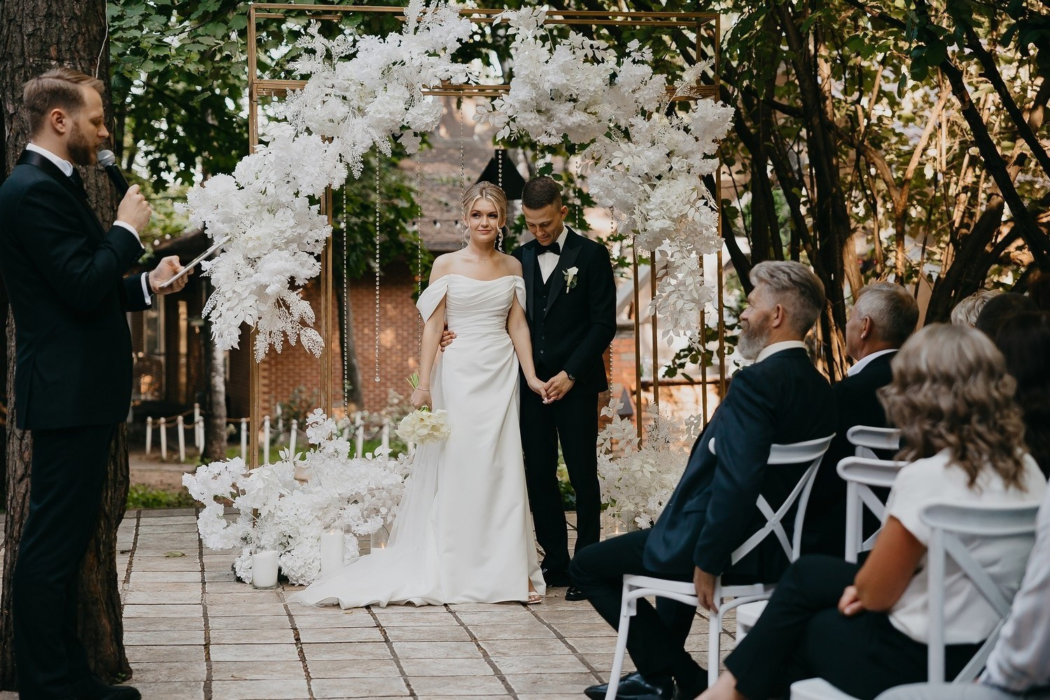 Лесной берег, Англ дом мз