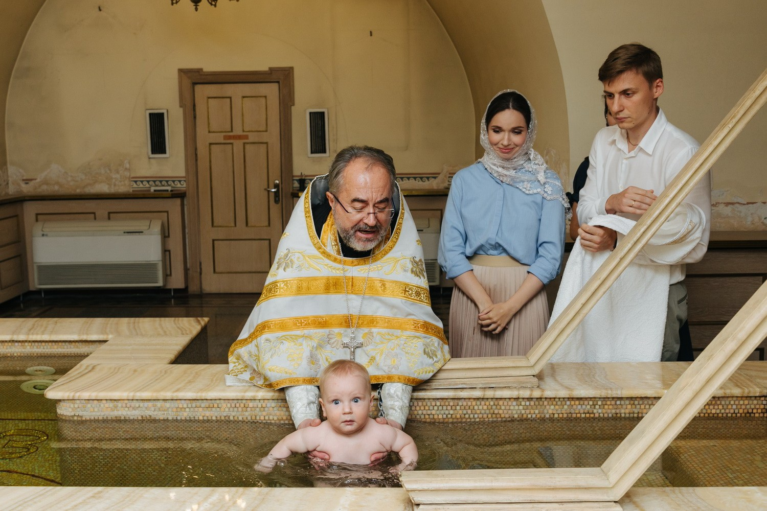 Топ лучших храмов для крещения в спб. Фотограф крещение венчание в Петербурге! Помогает подобрать храм и посоветовал душевного батюшку в СПб
