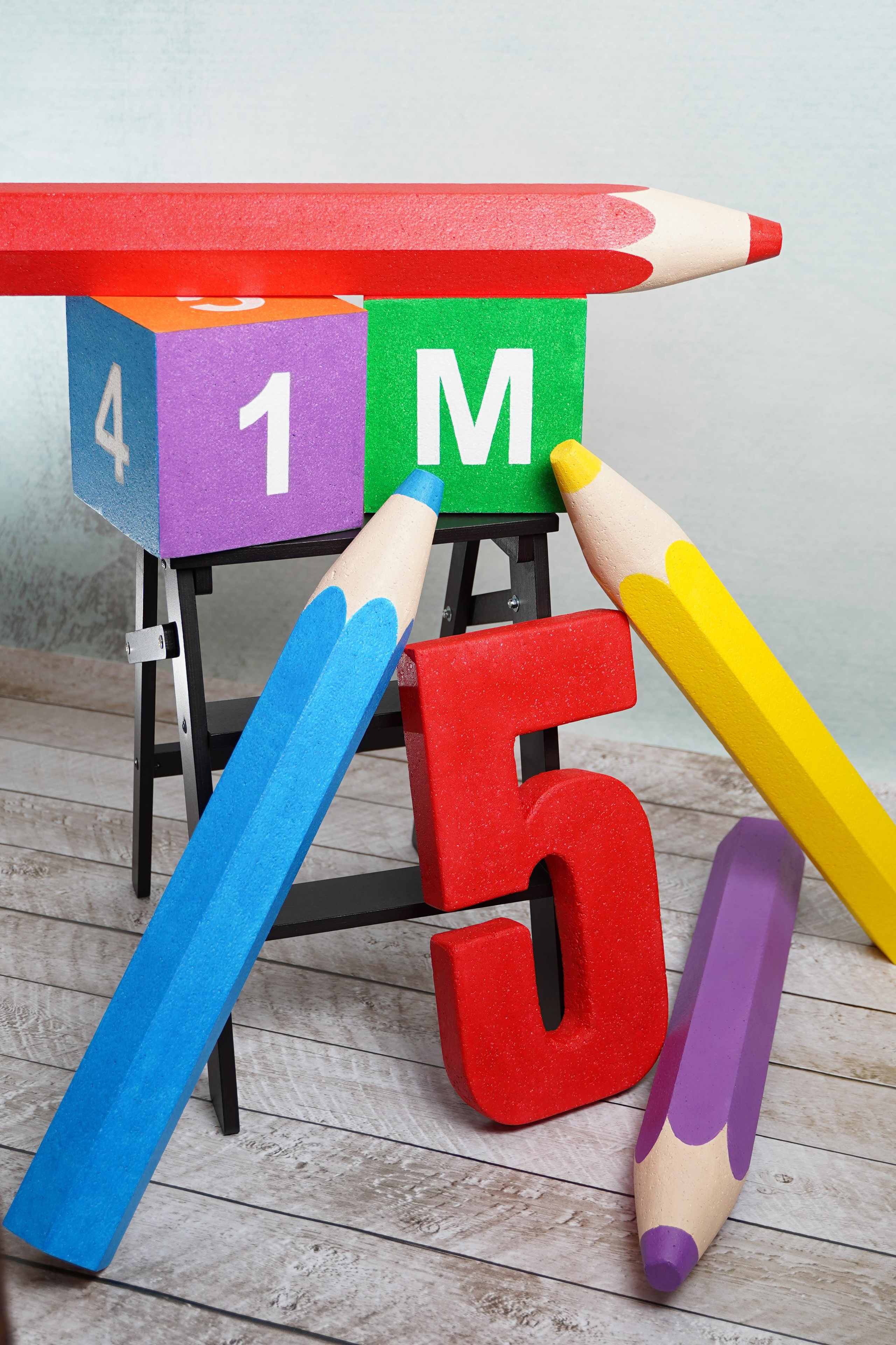 ПРОЕКТ «ГИГАНТСКИЕ КАРАНДАШИ». Выпускные альбомы для сада и школы в Москве